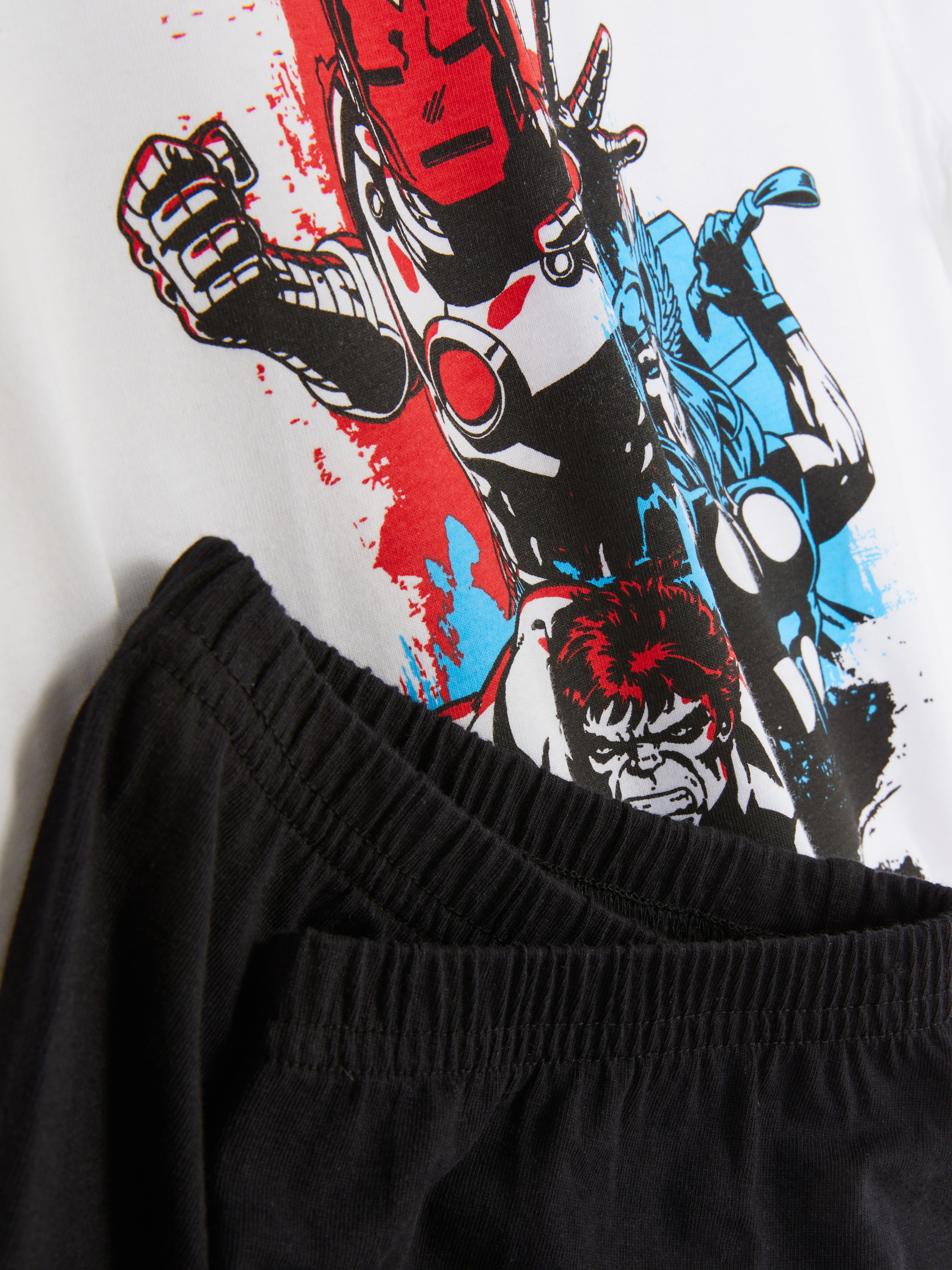 Set cu tricou și pantaloni MARVEL Răzbunătorii