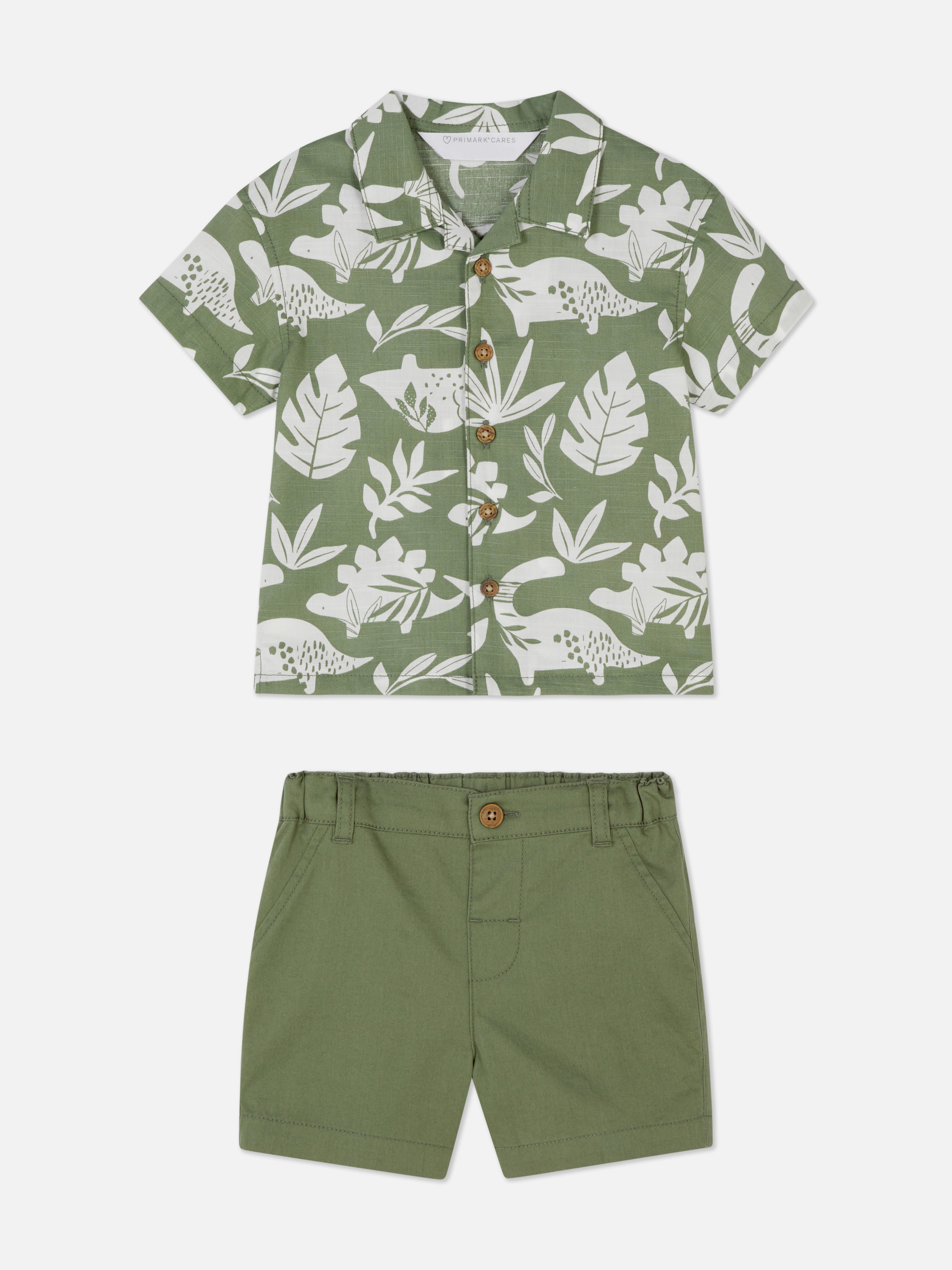 Conjunto de camisa estampada y pantalones cortos