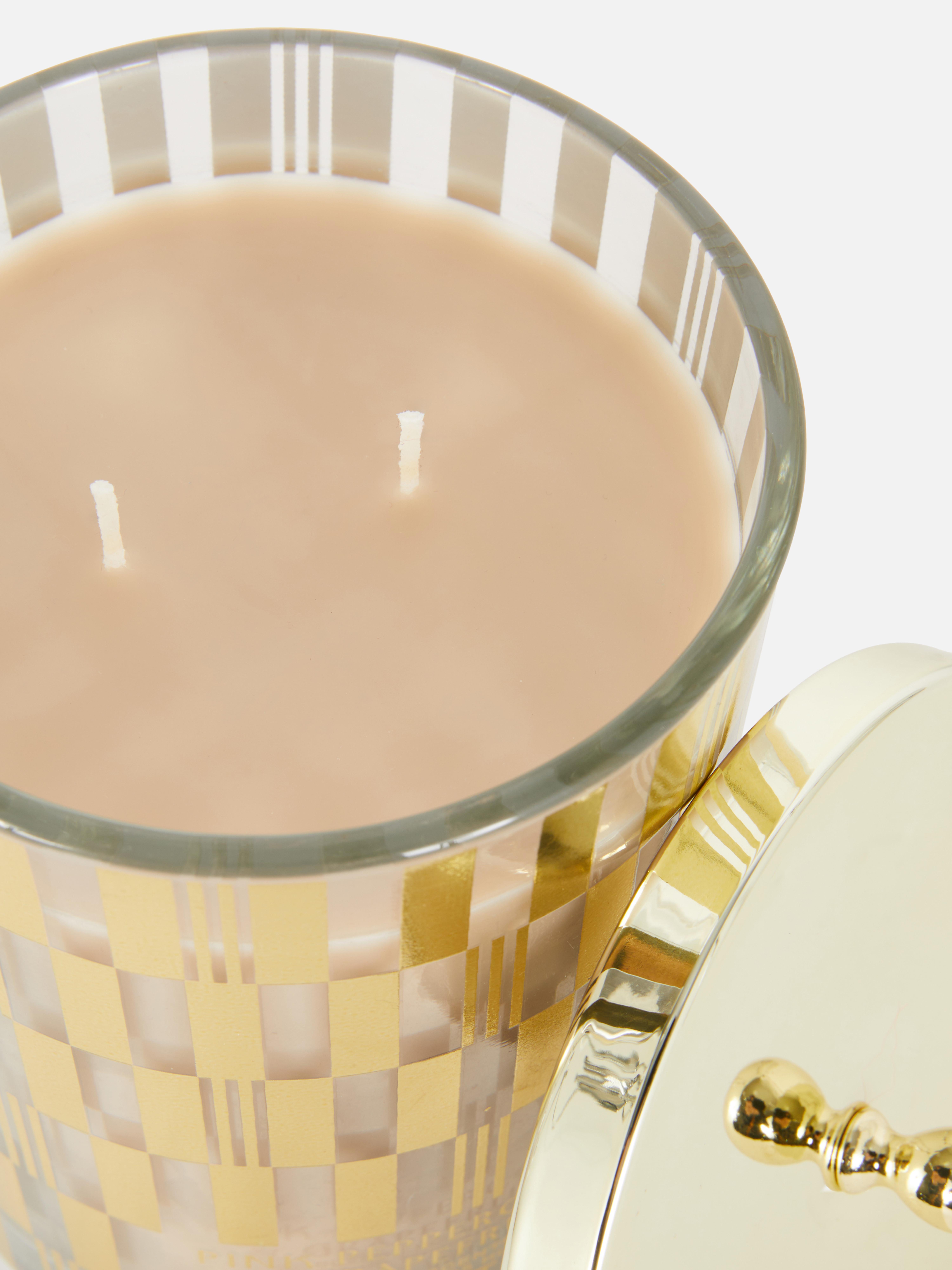 Geurkaars in decoratieve pot