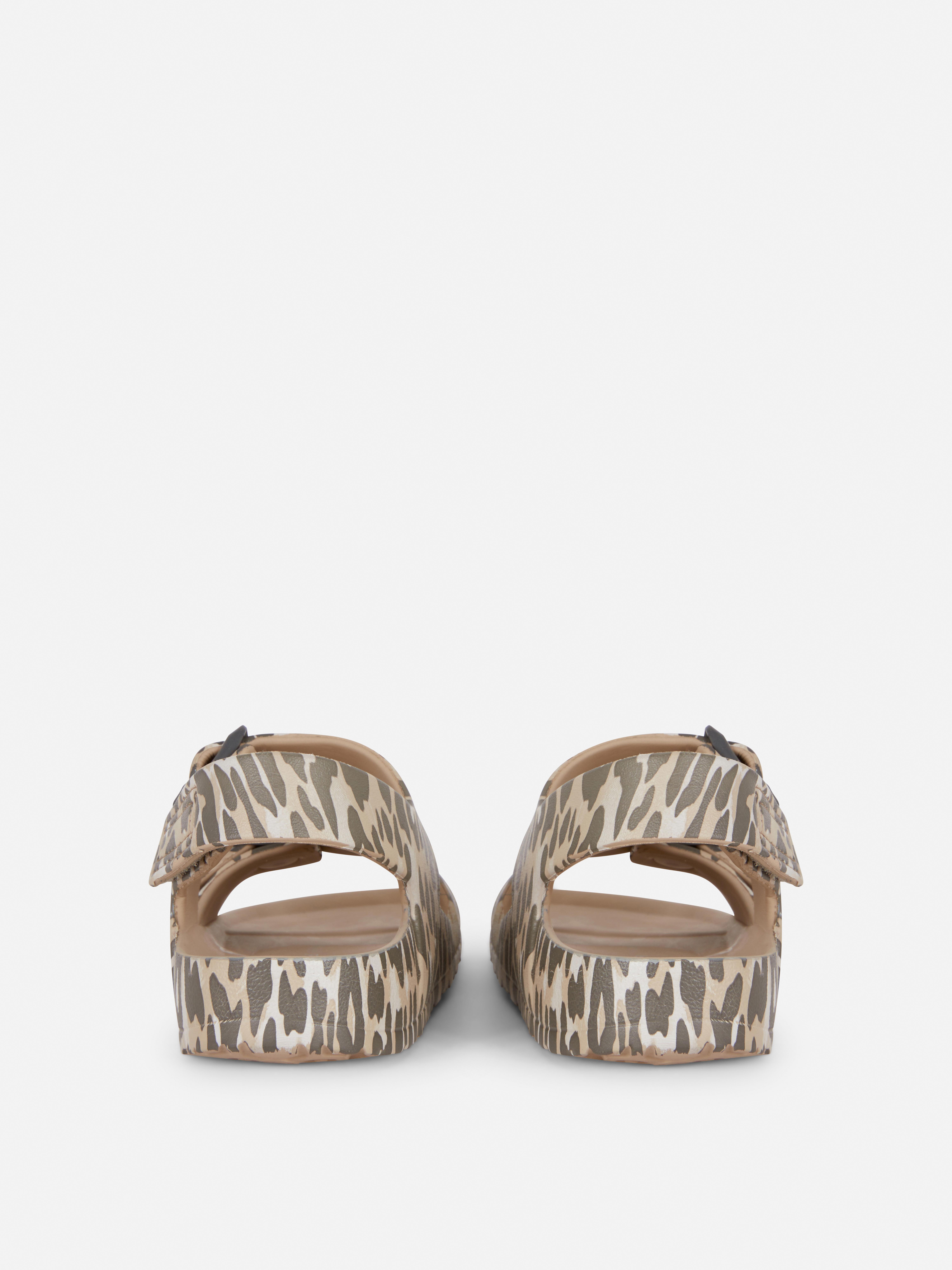 Sandali leopardati con doppia fascia