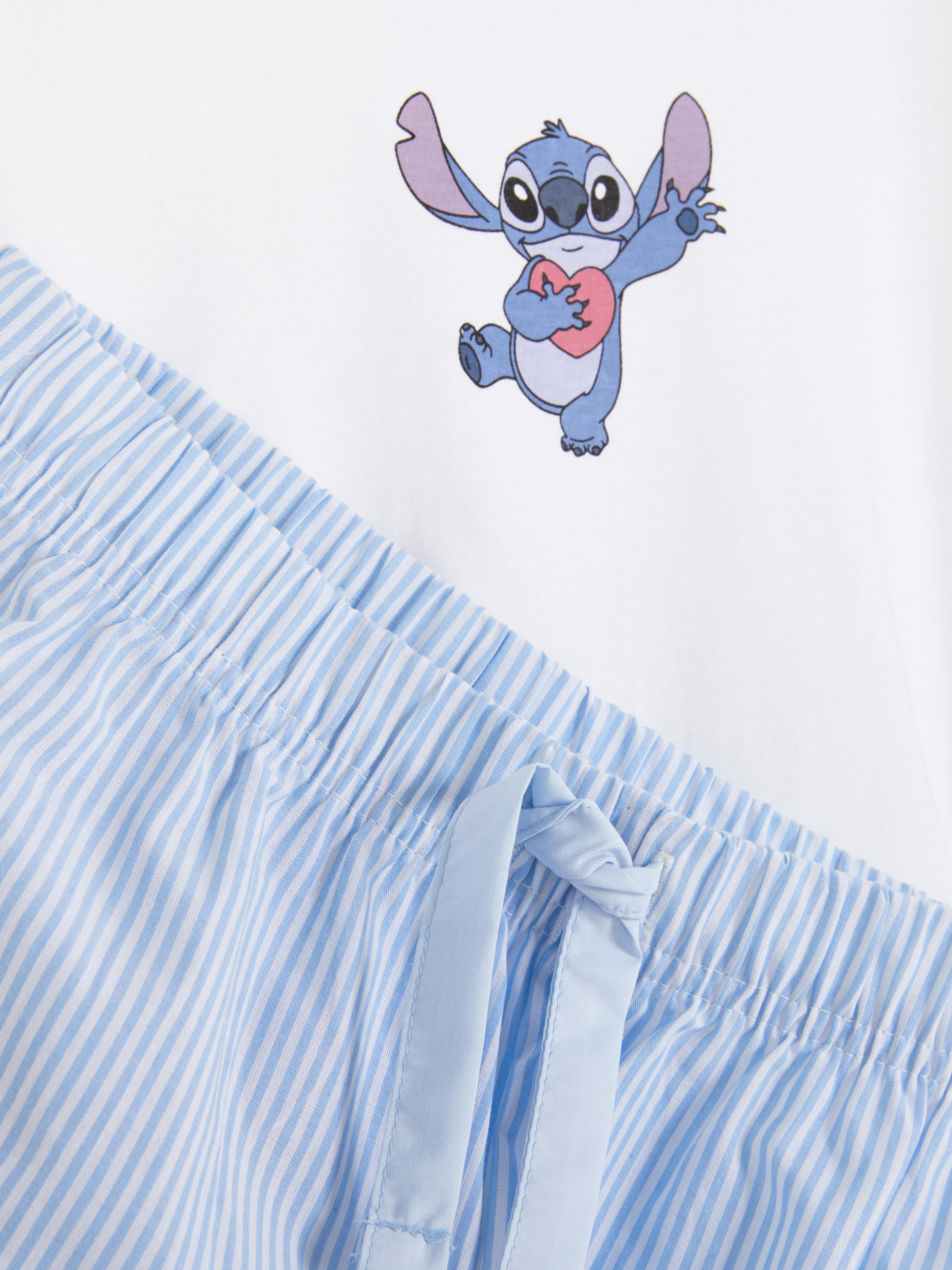 Pijama largo de Stitch de Disney