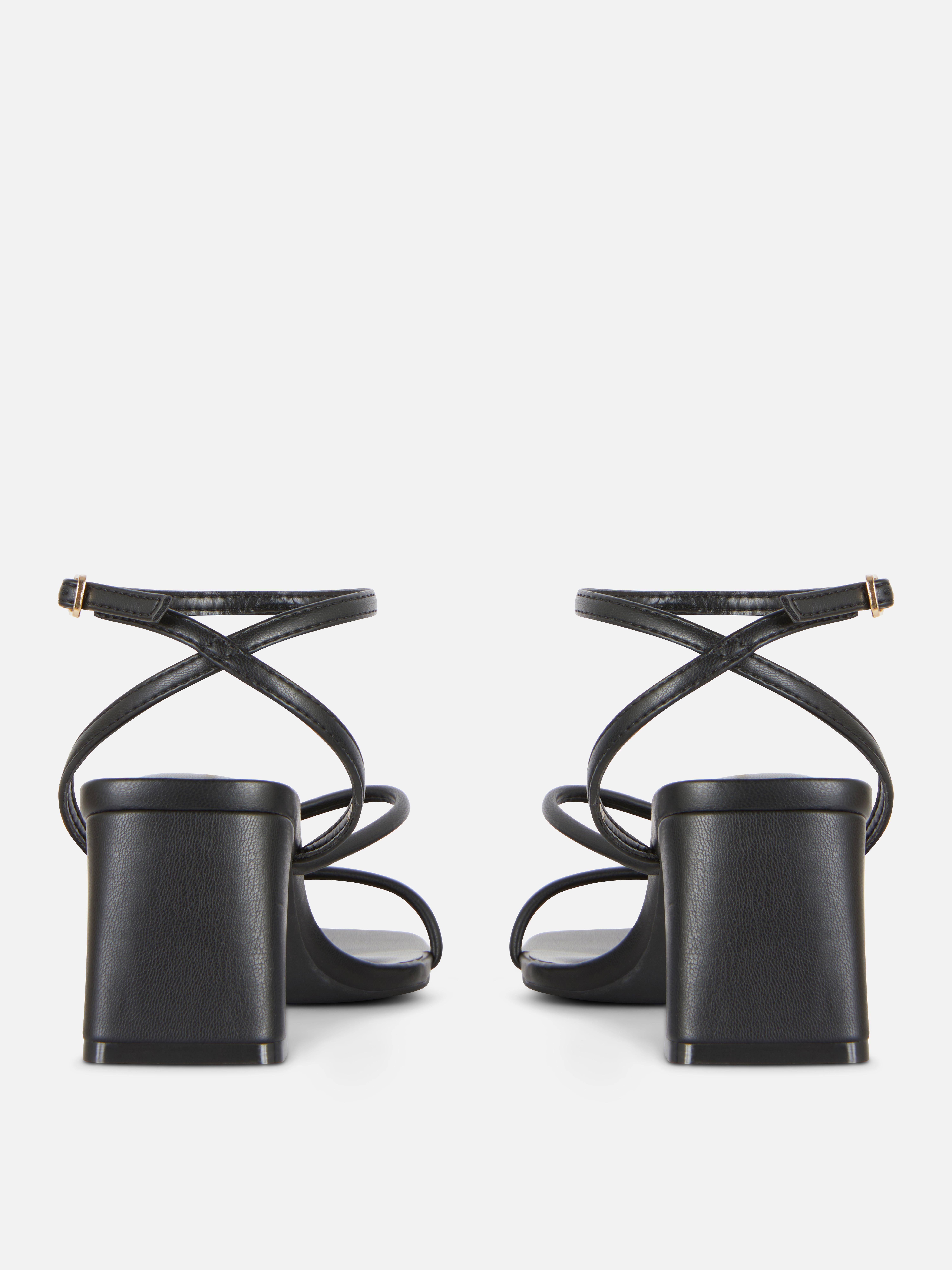 Sandalias Primark De Tacón Con Correa Asimétrica Para Mujer Negras