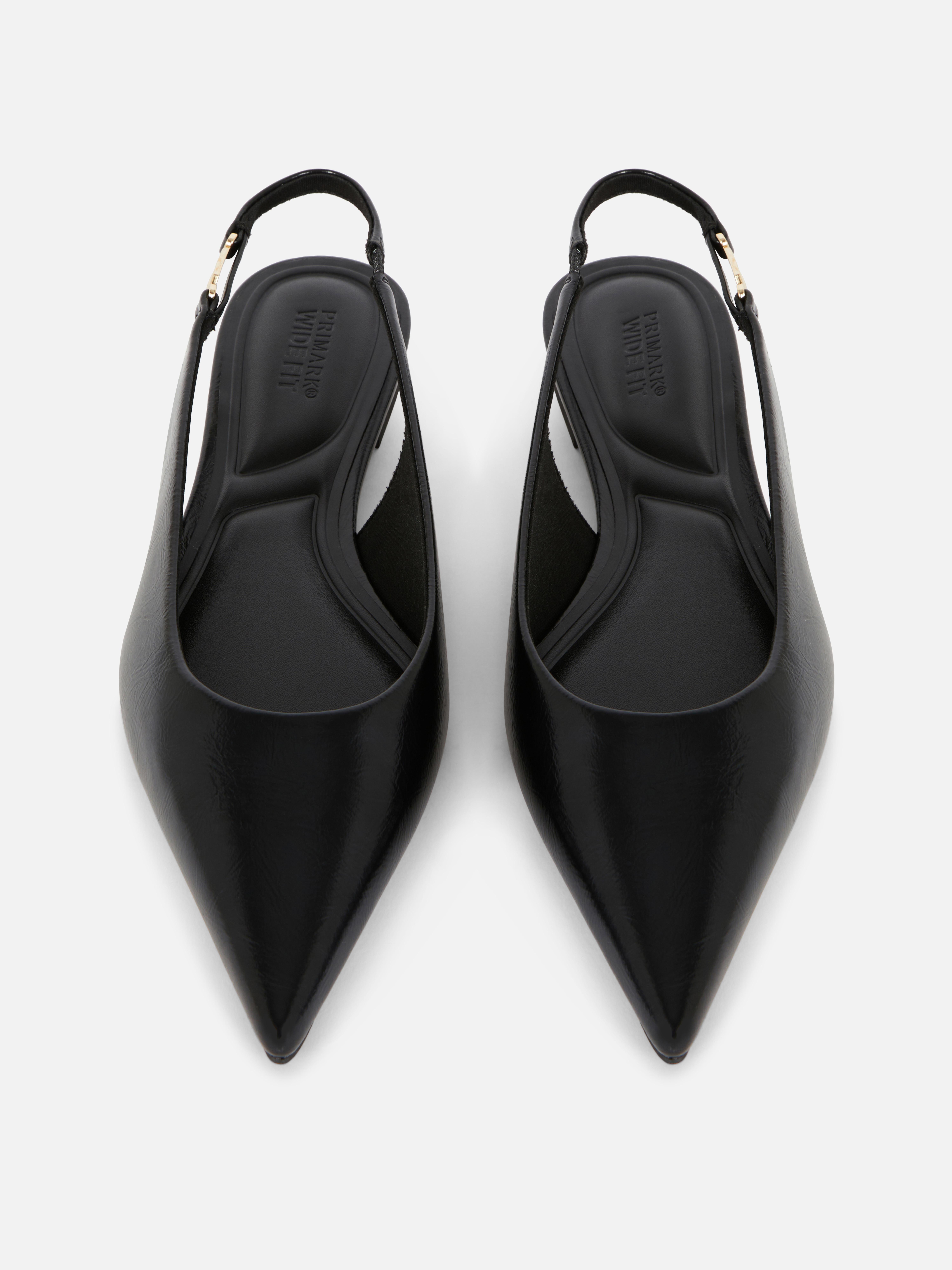Scarpe comode aperte sul tallone