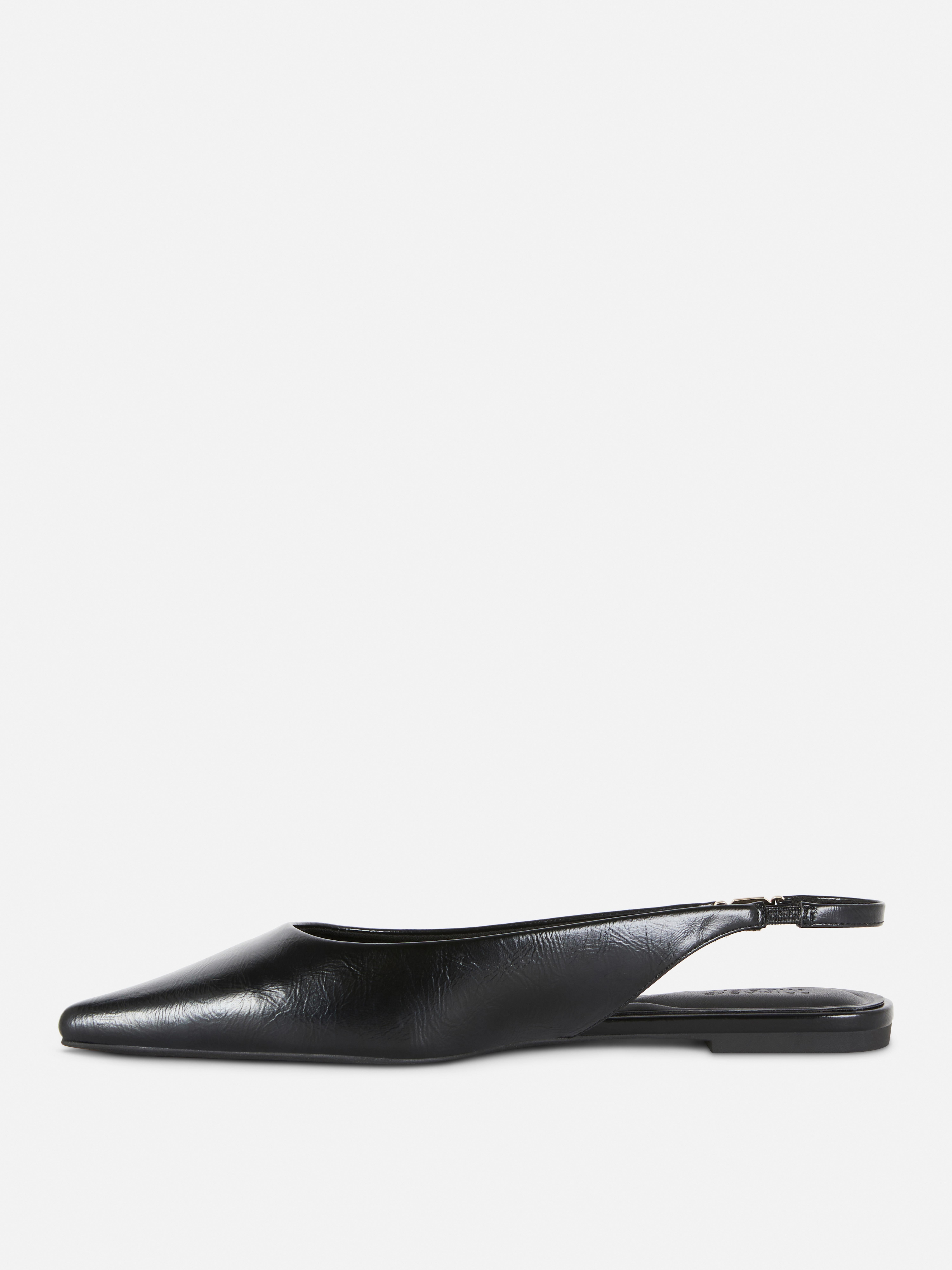 Scarpe comode aperte sul tallone