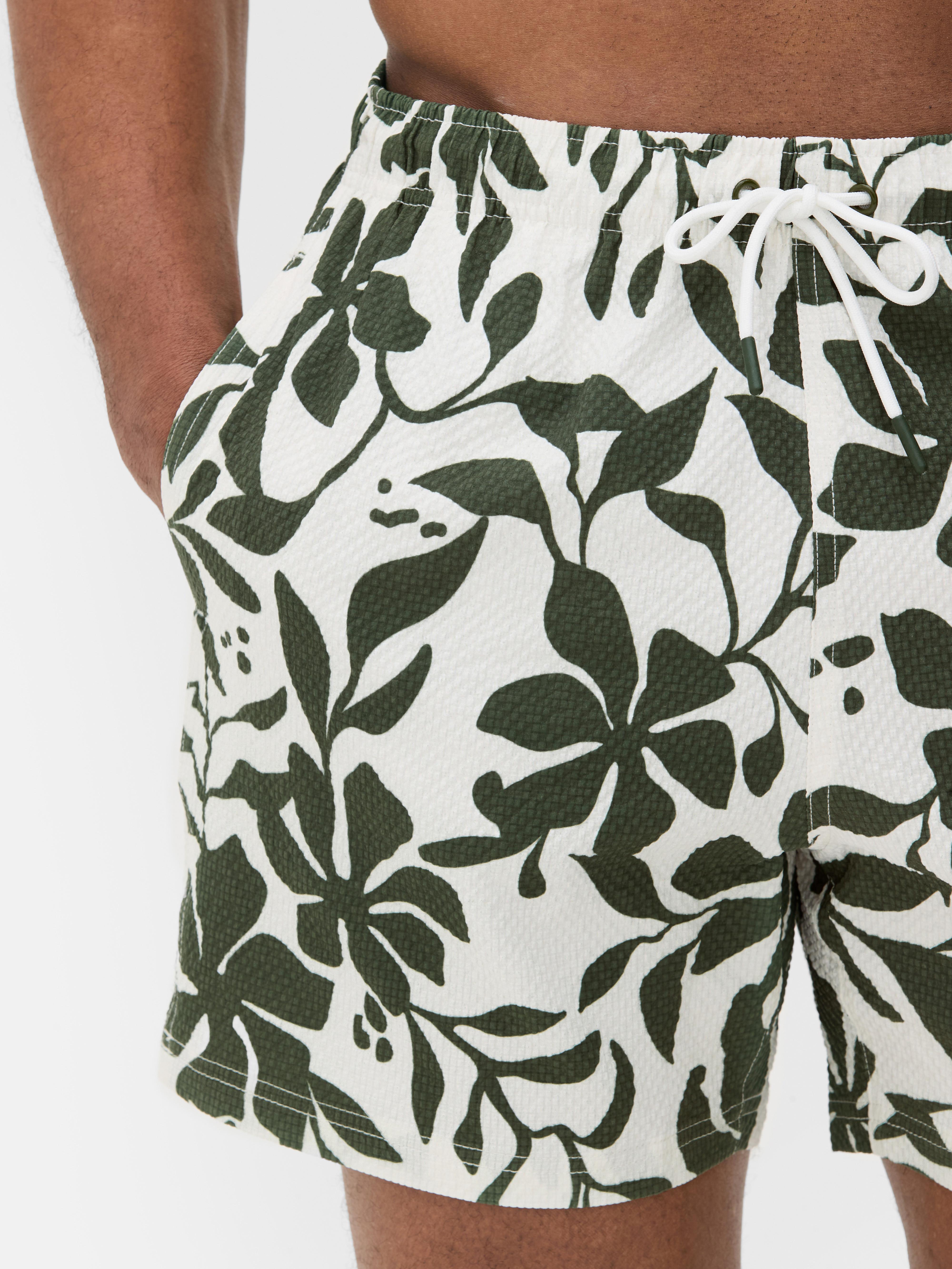 Strukturierte Badeshorts mit Blumenmuster