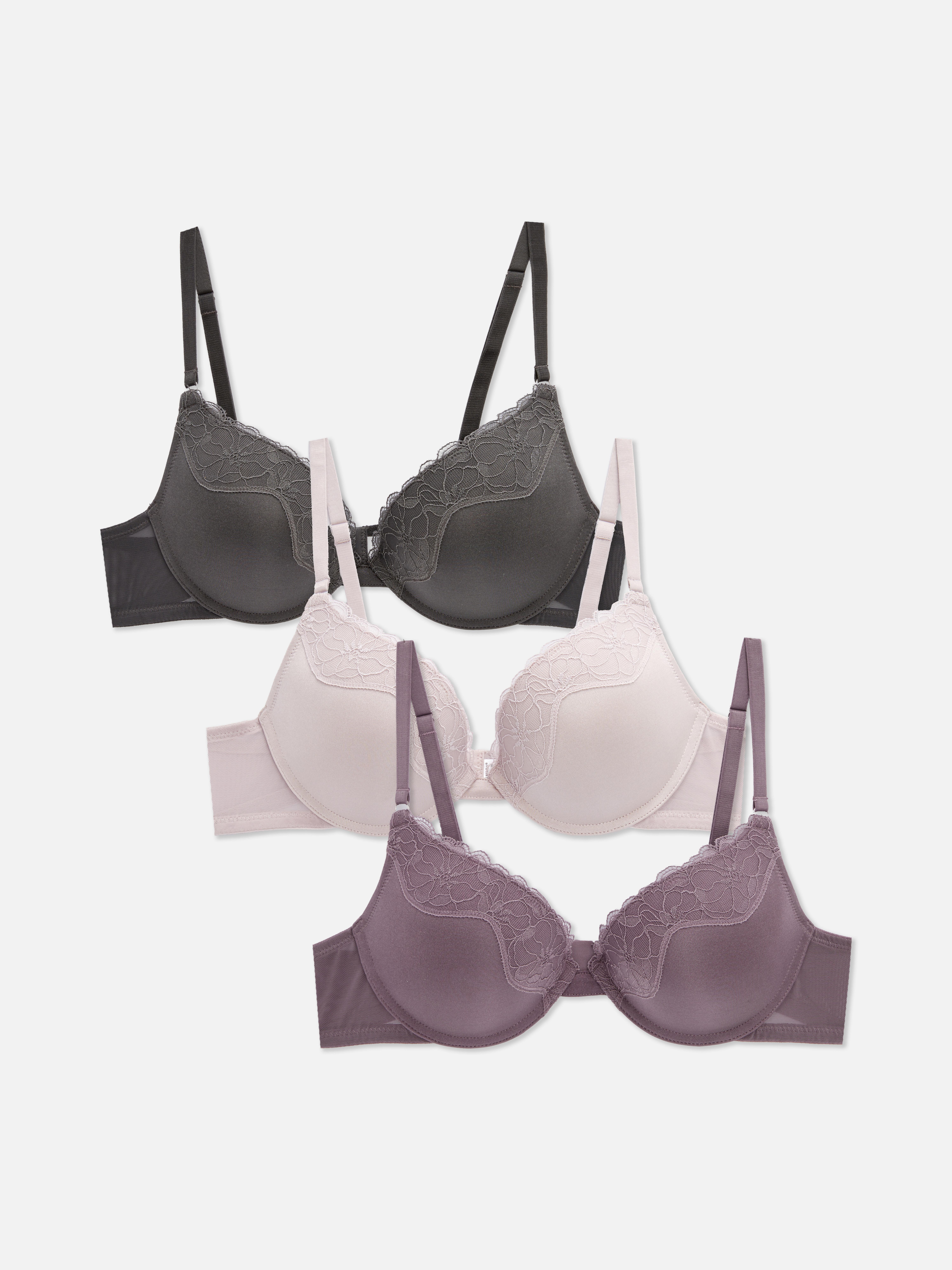 Čipkasti push up modrčki, 3 kosi