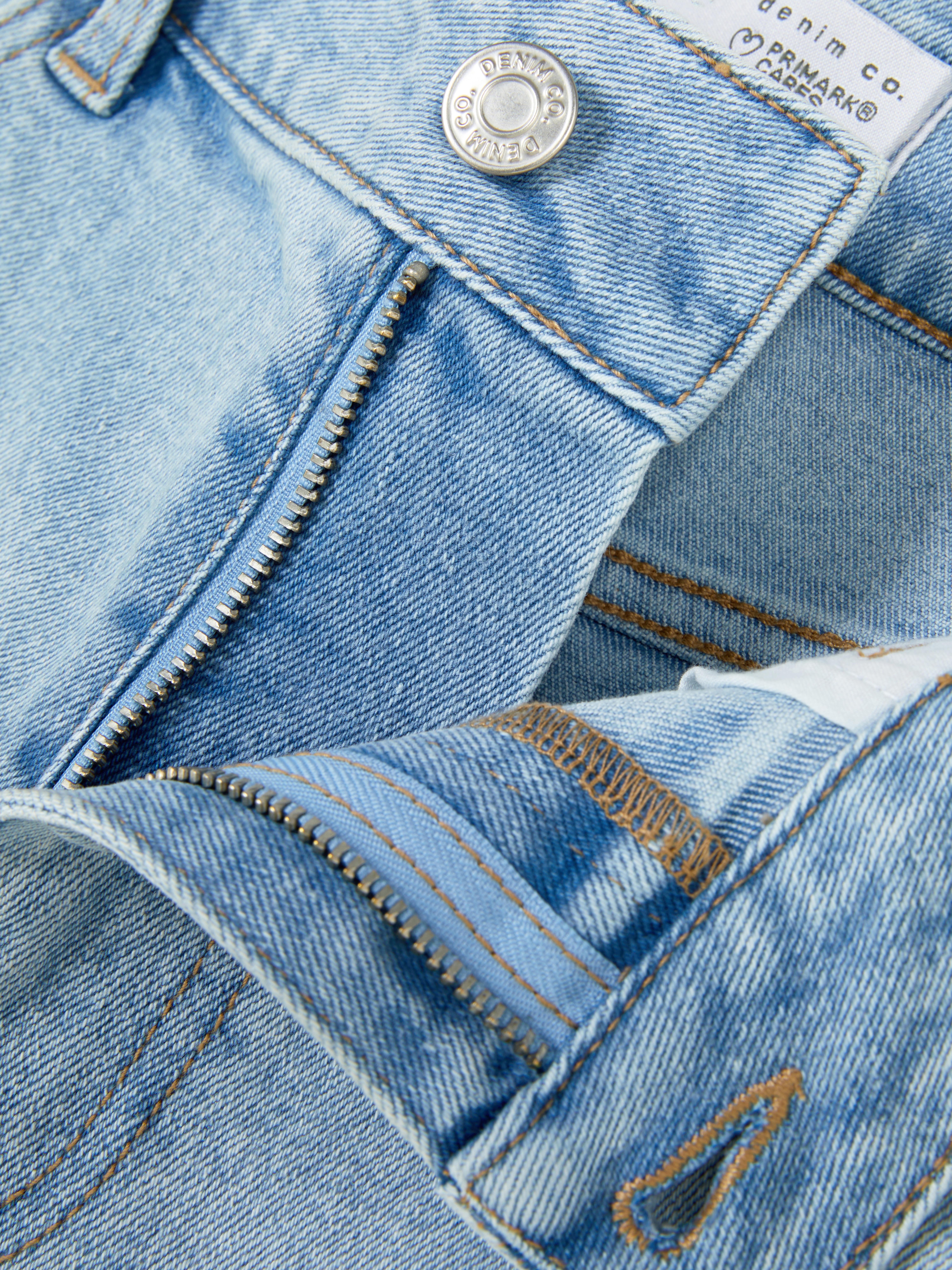 Short en jean à revers