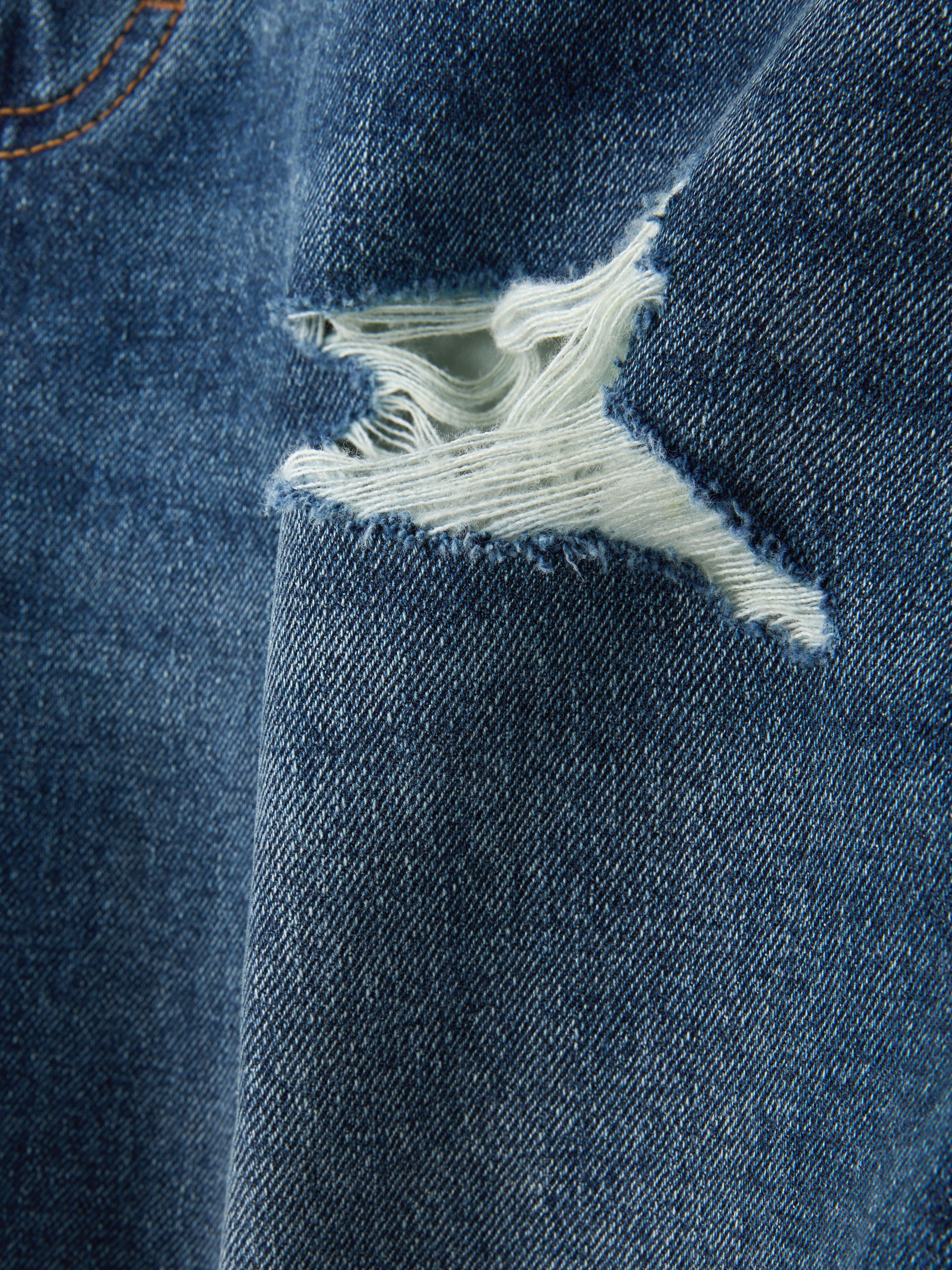 Pantaloncini jeans strappati