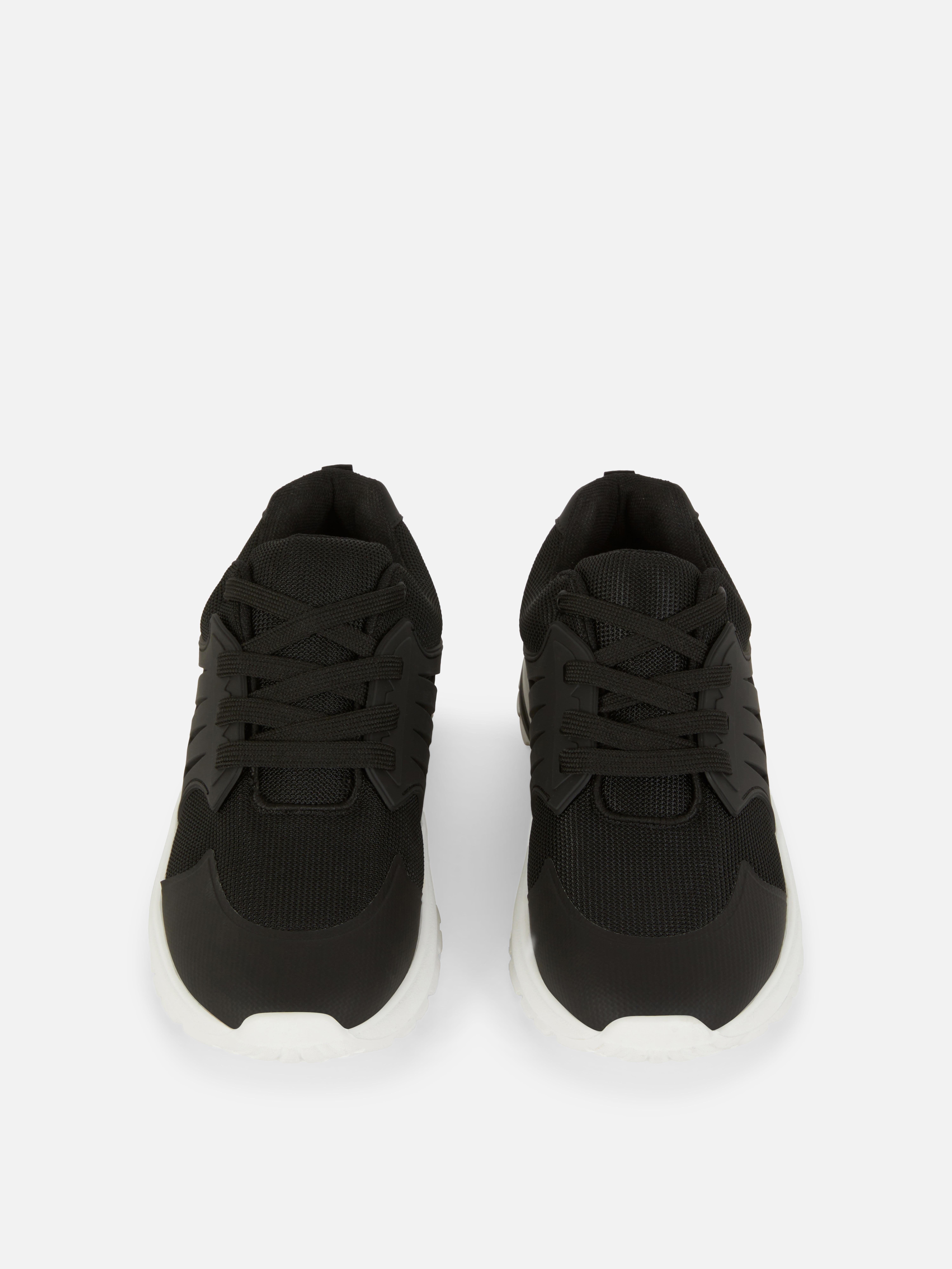 Low-Top-Sportsneaker