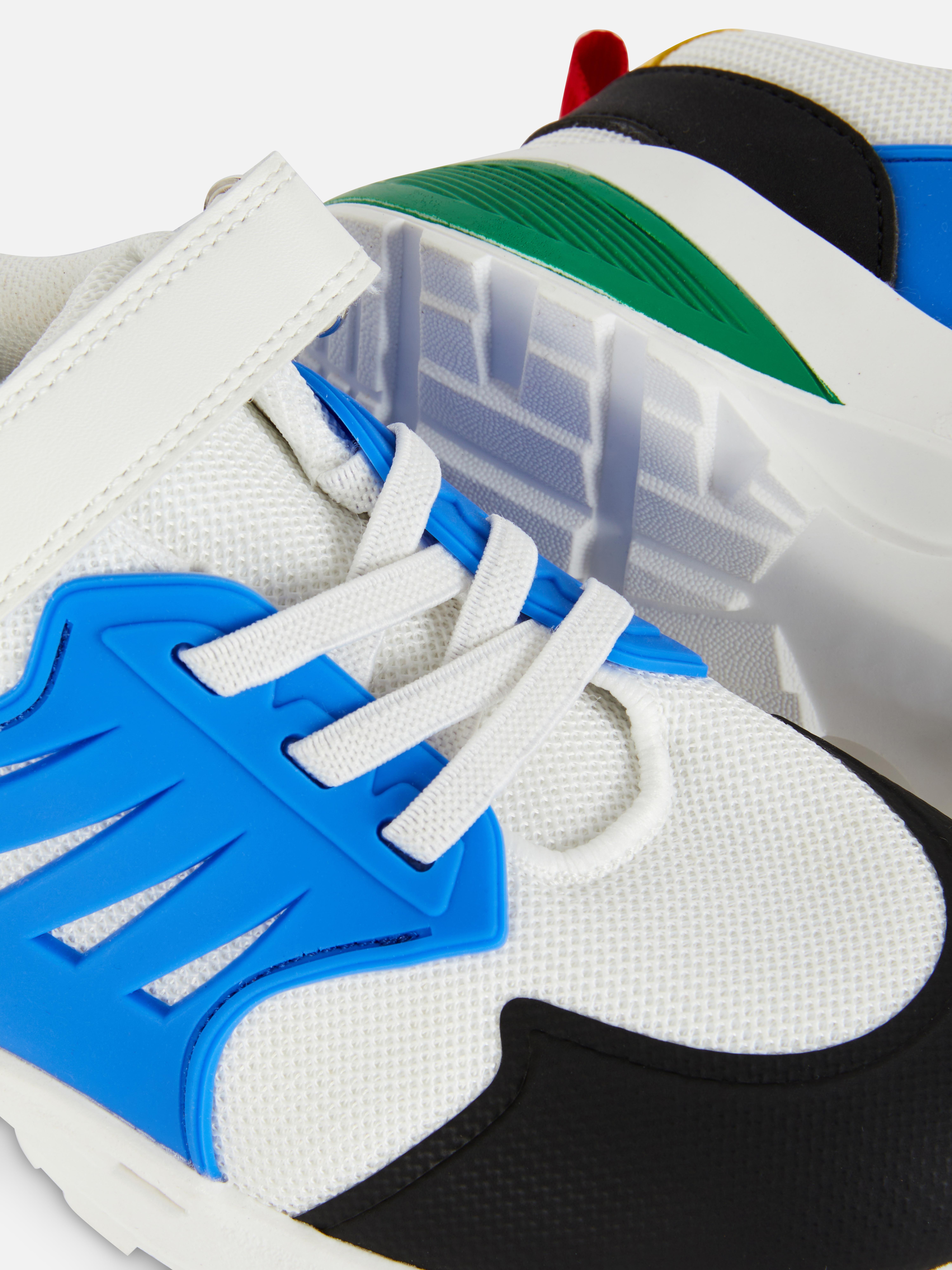 Zapatillas deportivas bicolor con suela gruesa