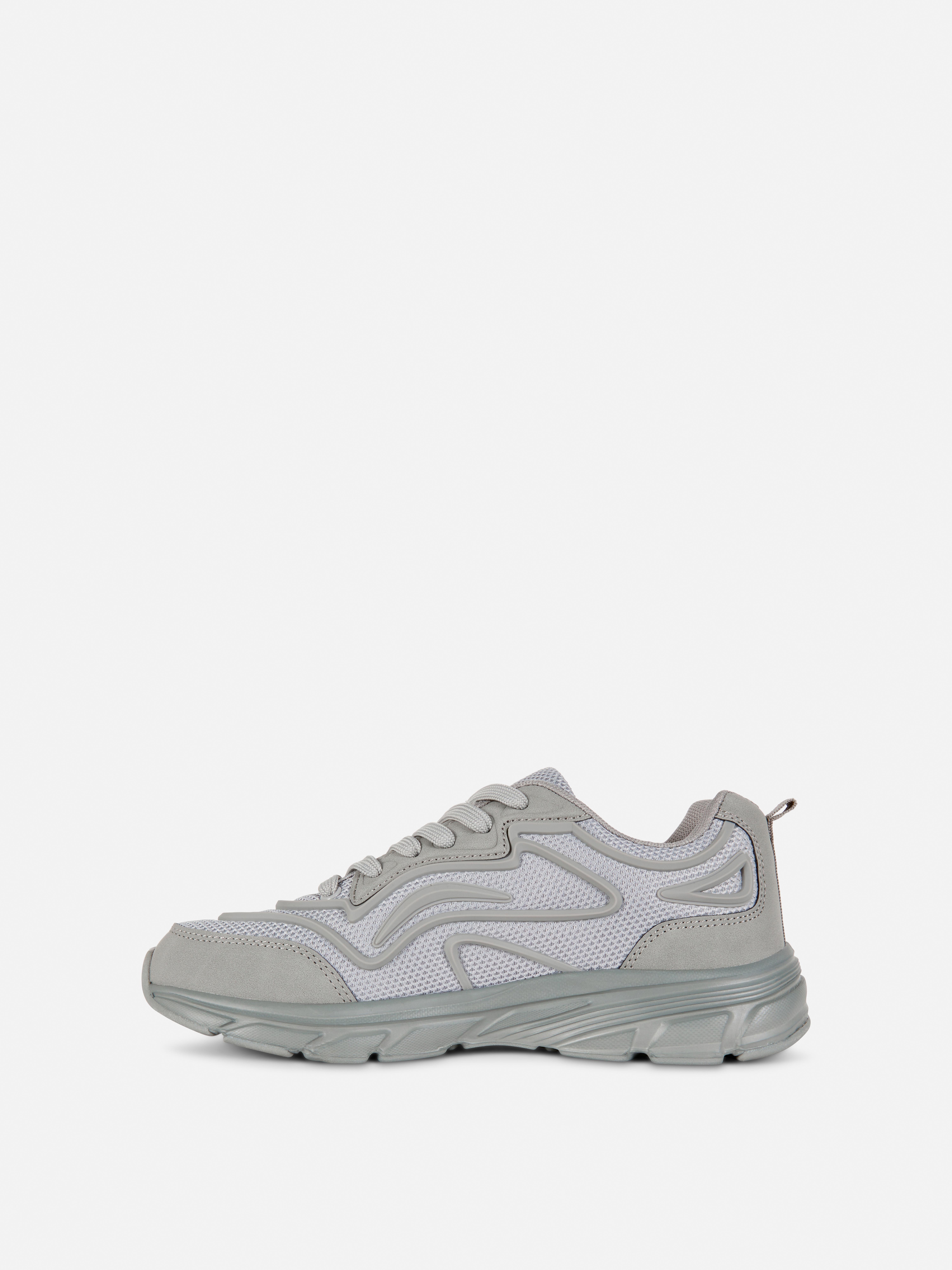 Netzstoff-Sneakers mit dicker Sohle