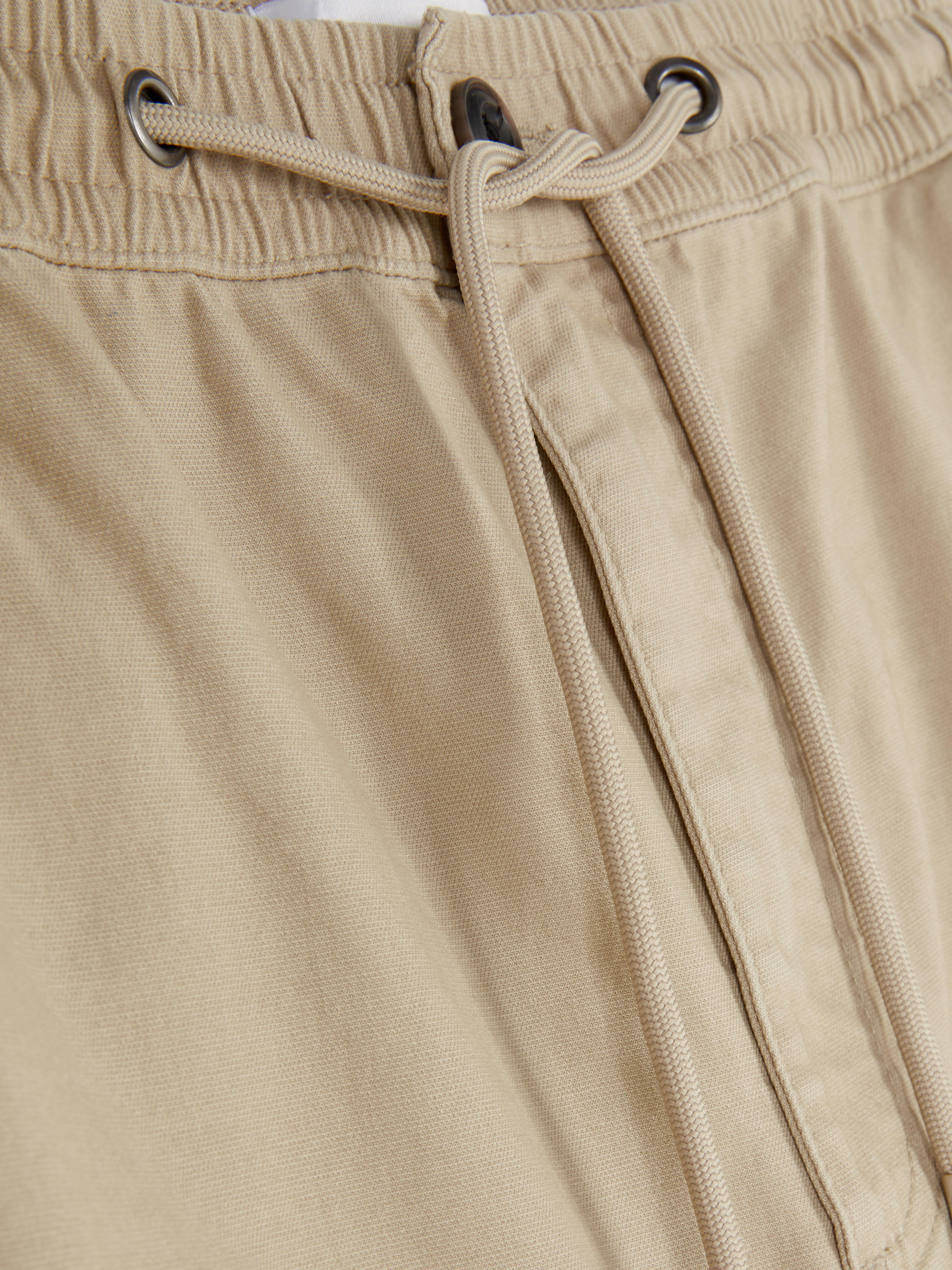 Pantaloncini cargo funzionali