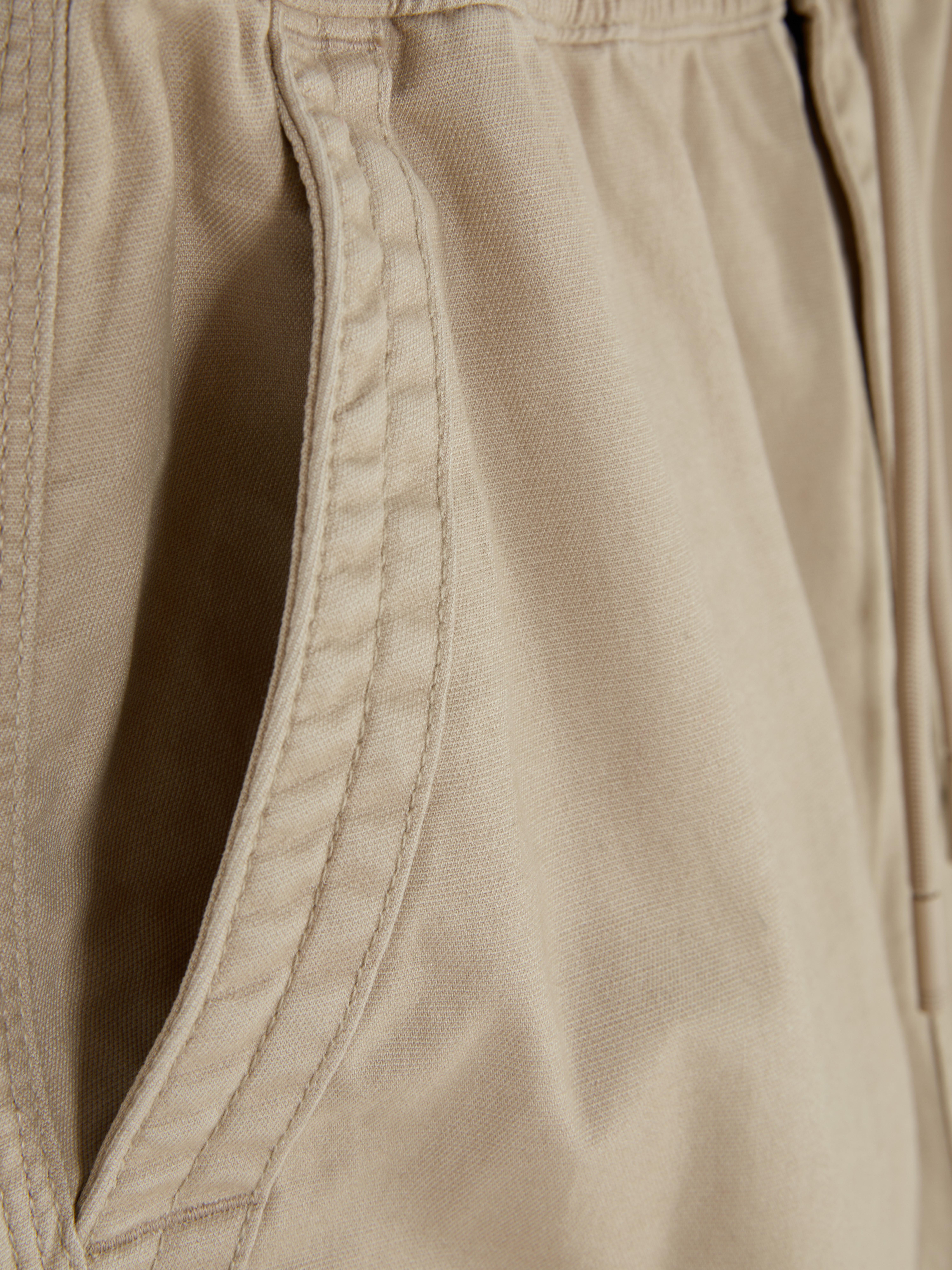 Pantaloncini cargo funzionali