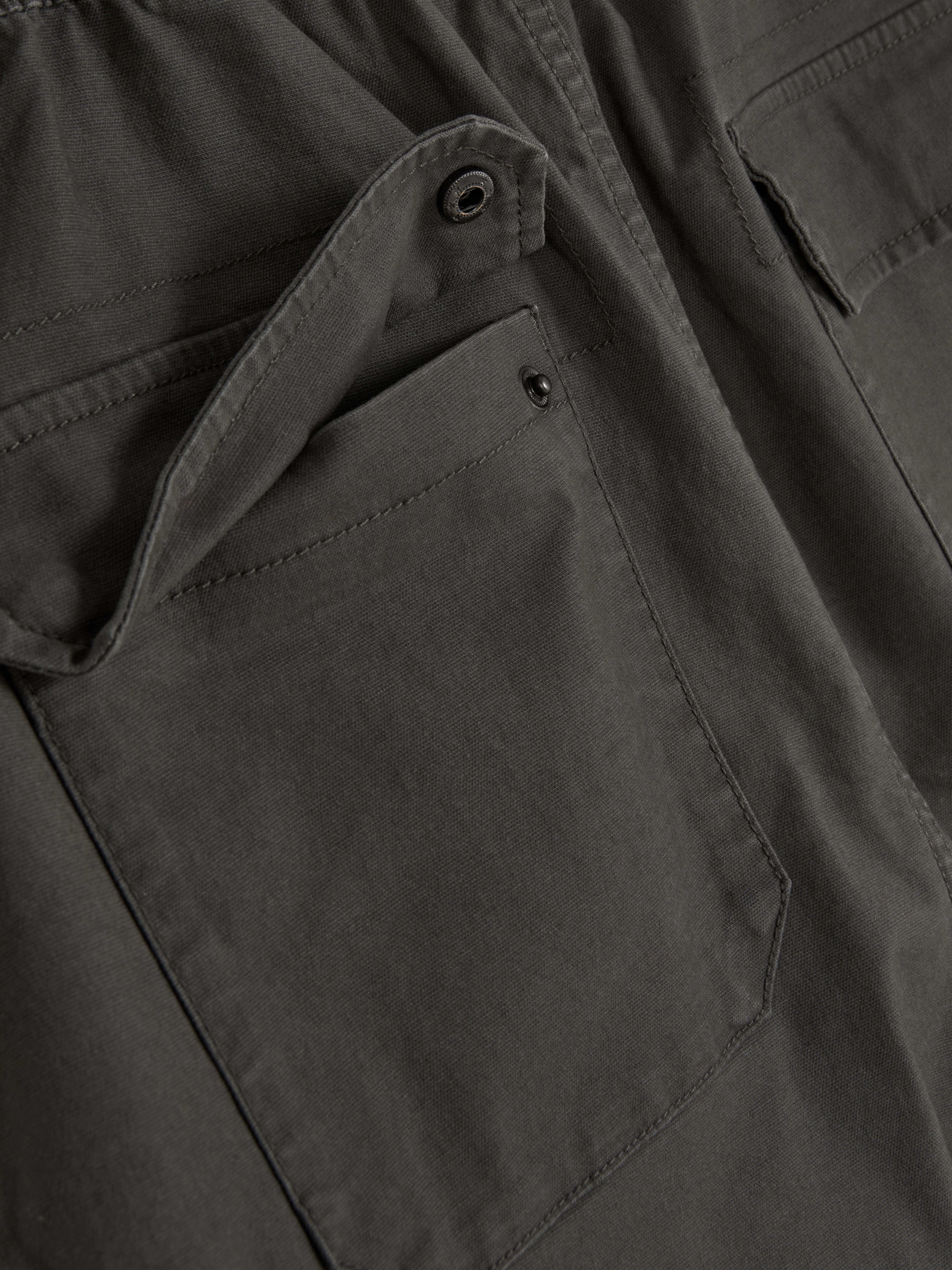 Cargoshort in utilitystijl