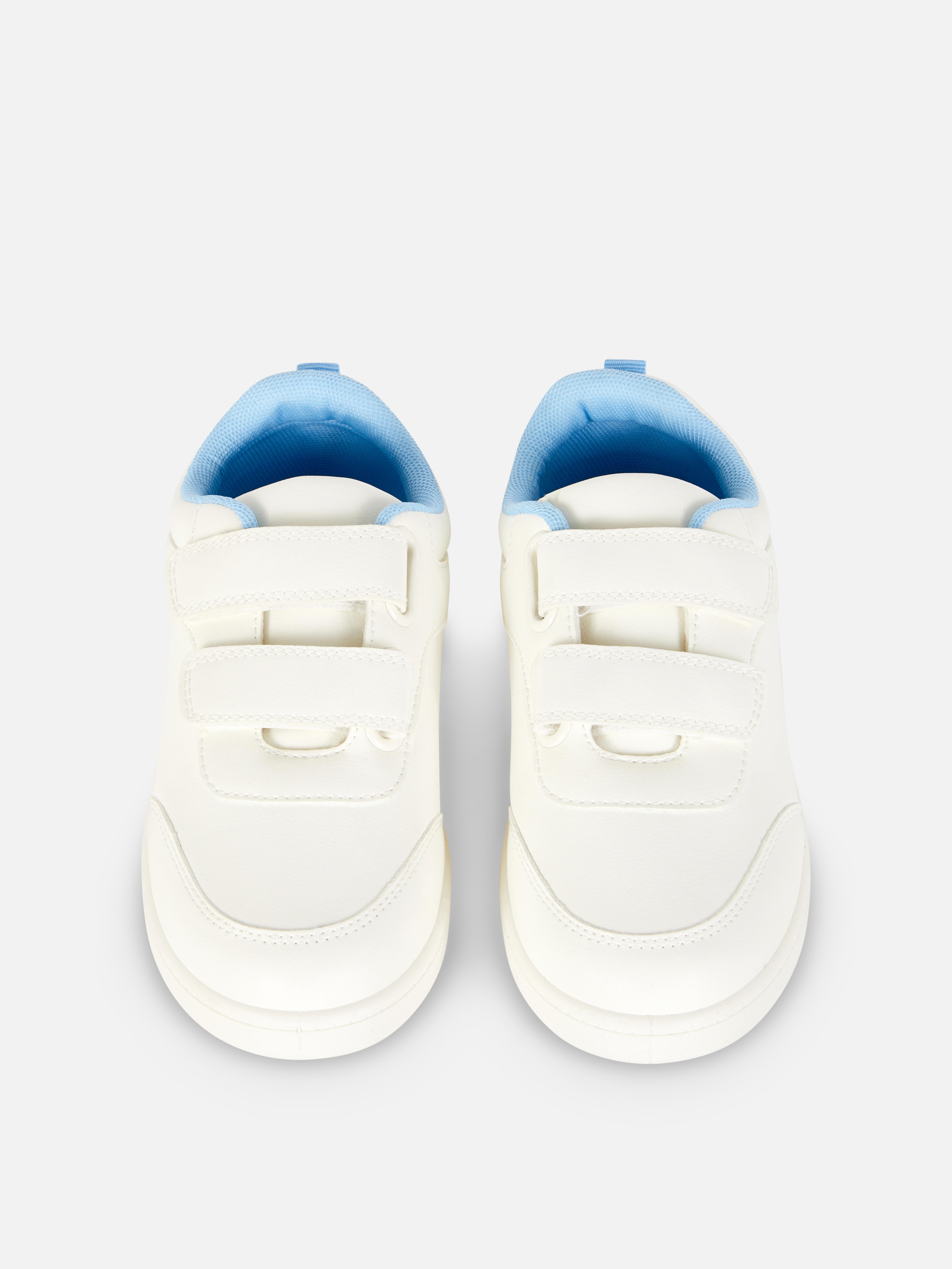 Low-Top-Sneaker mit doppeltem Klettverschluss