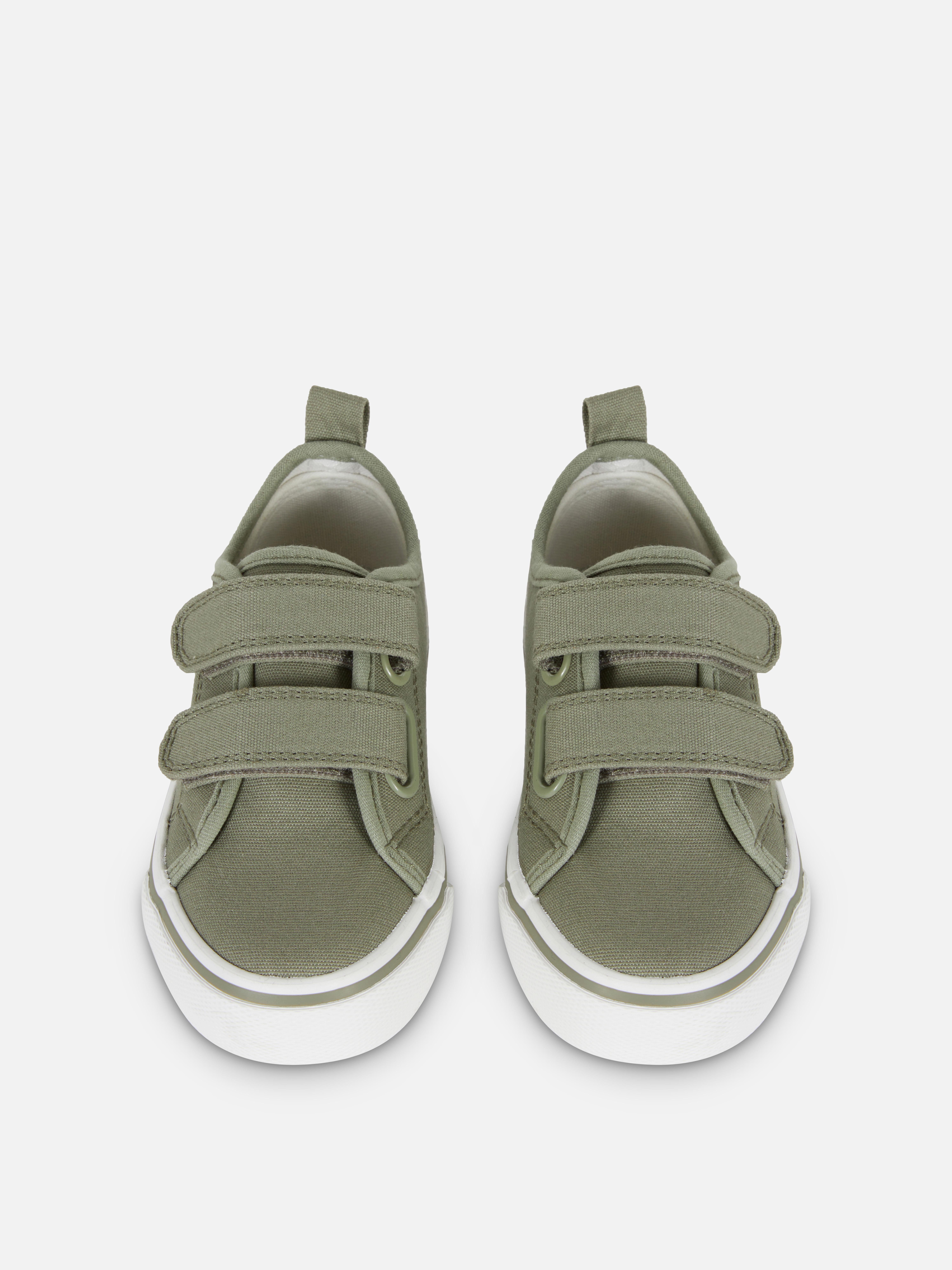 Canvas Low-Top Trainers