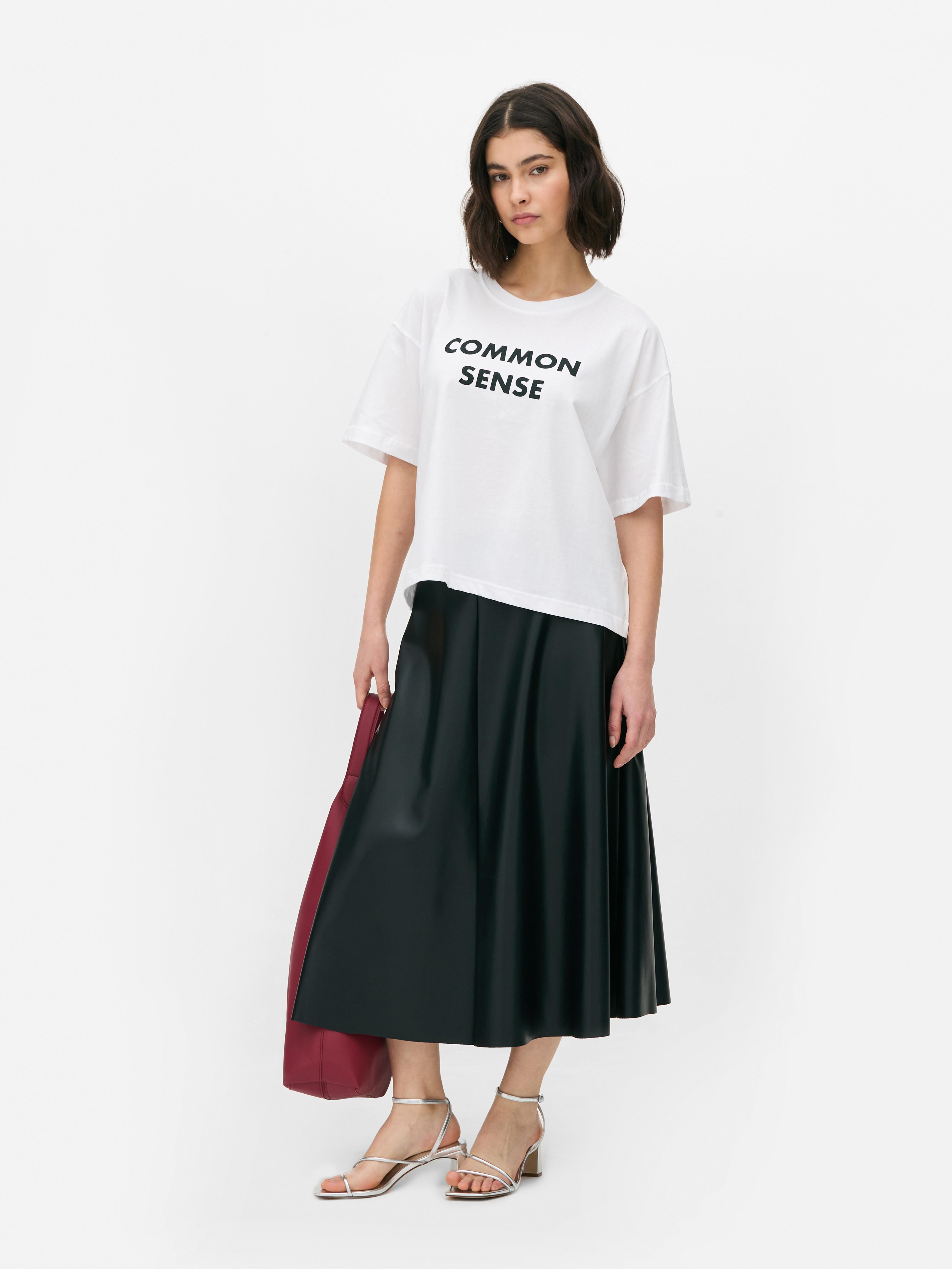 T-shirt graphique à manches courtes