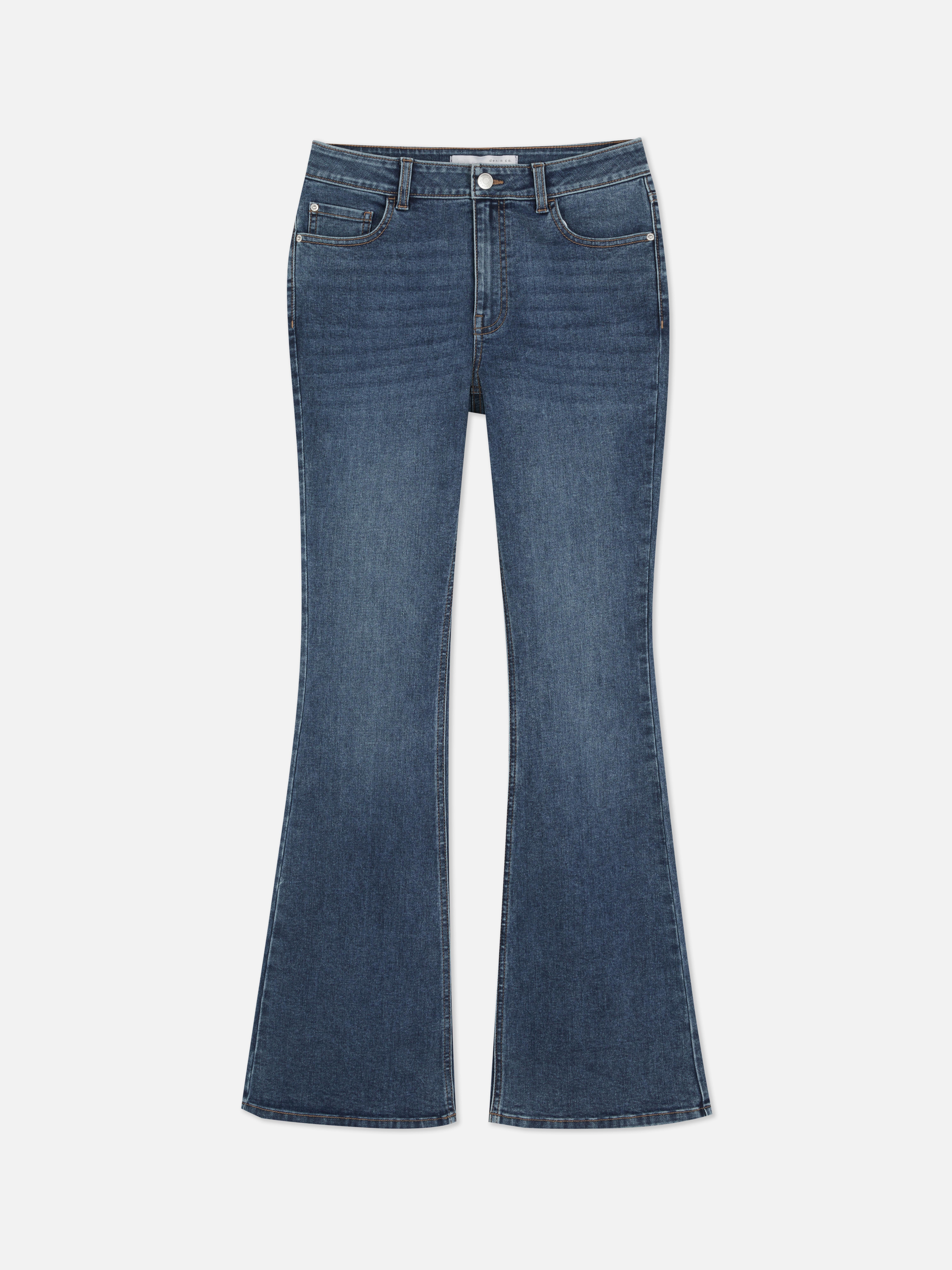 Denim-Jeans mit ausgestelltem Bein