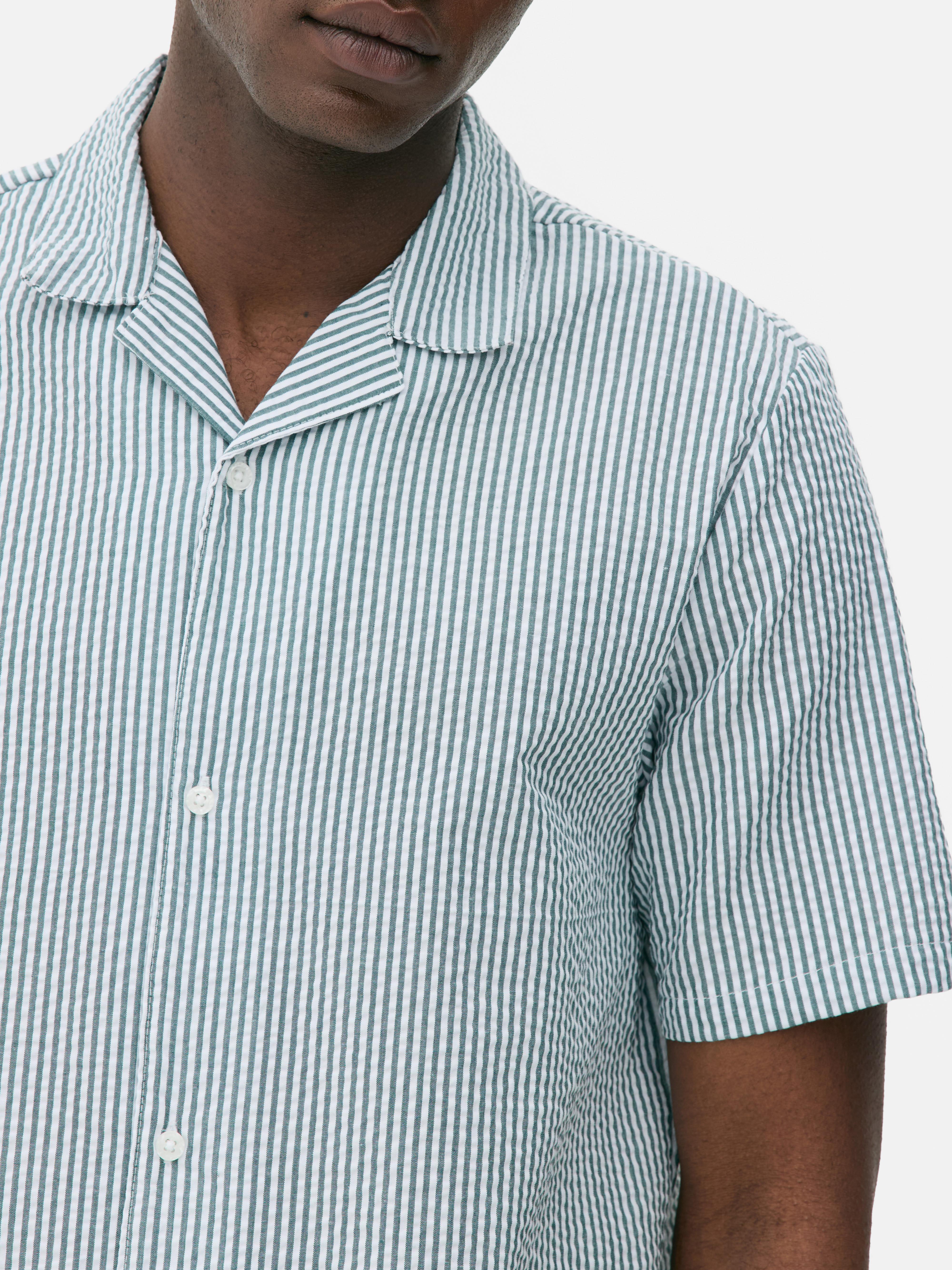 Chemise de pyjama boutonnée en crêpe à rayures