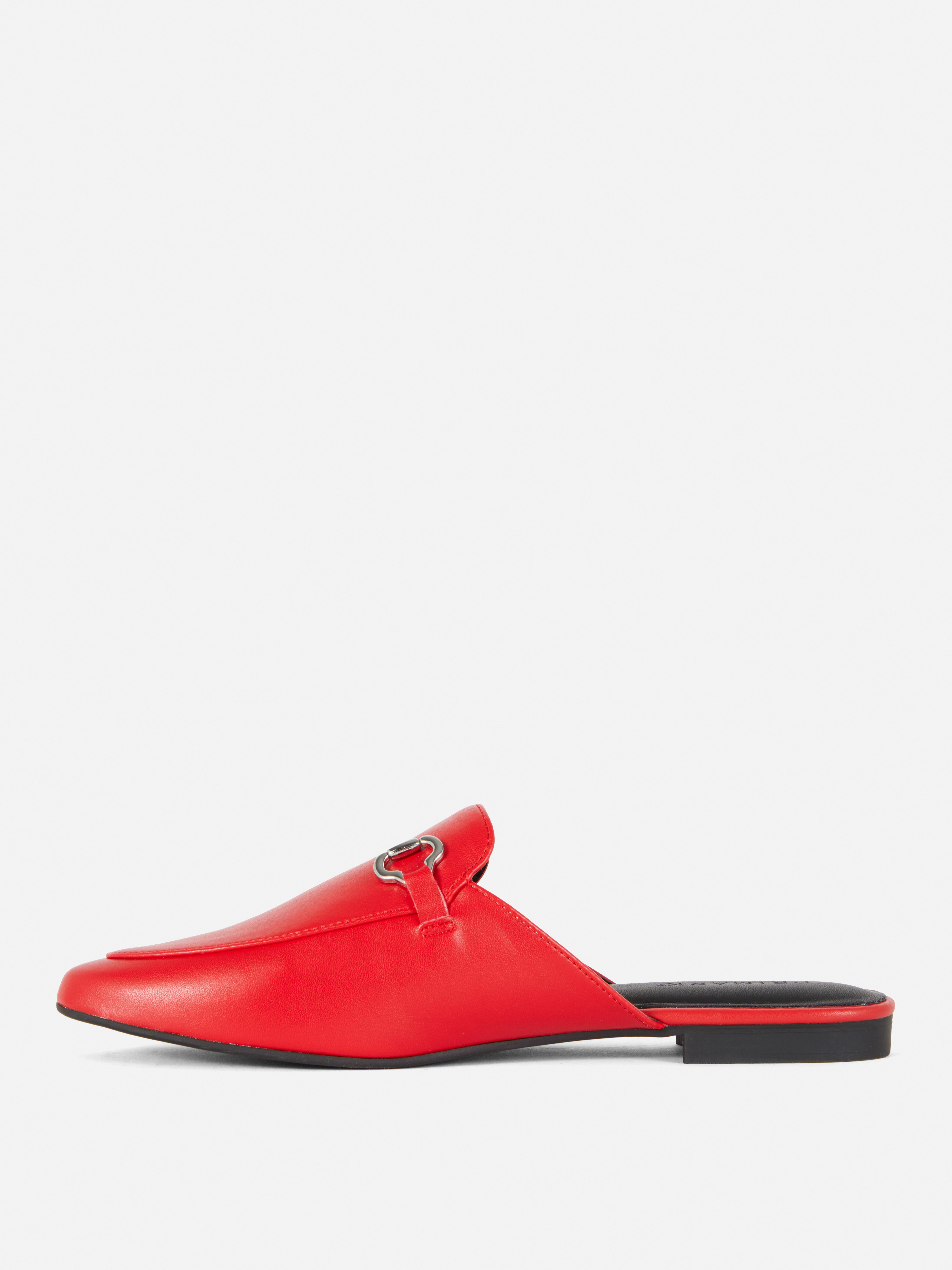 Offene Loafer mit Schnalle
