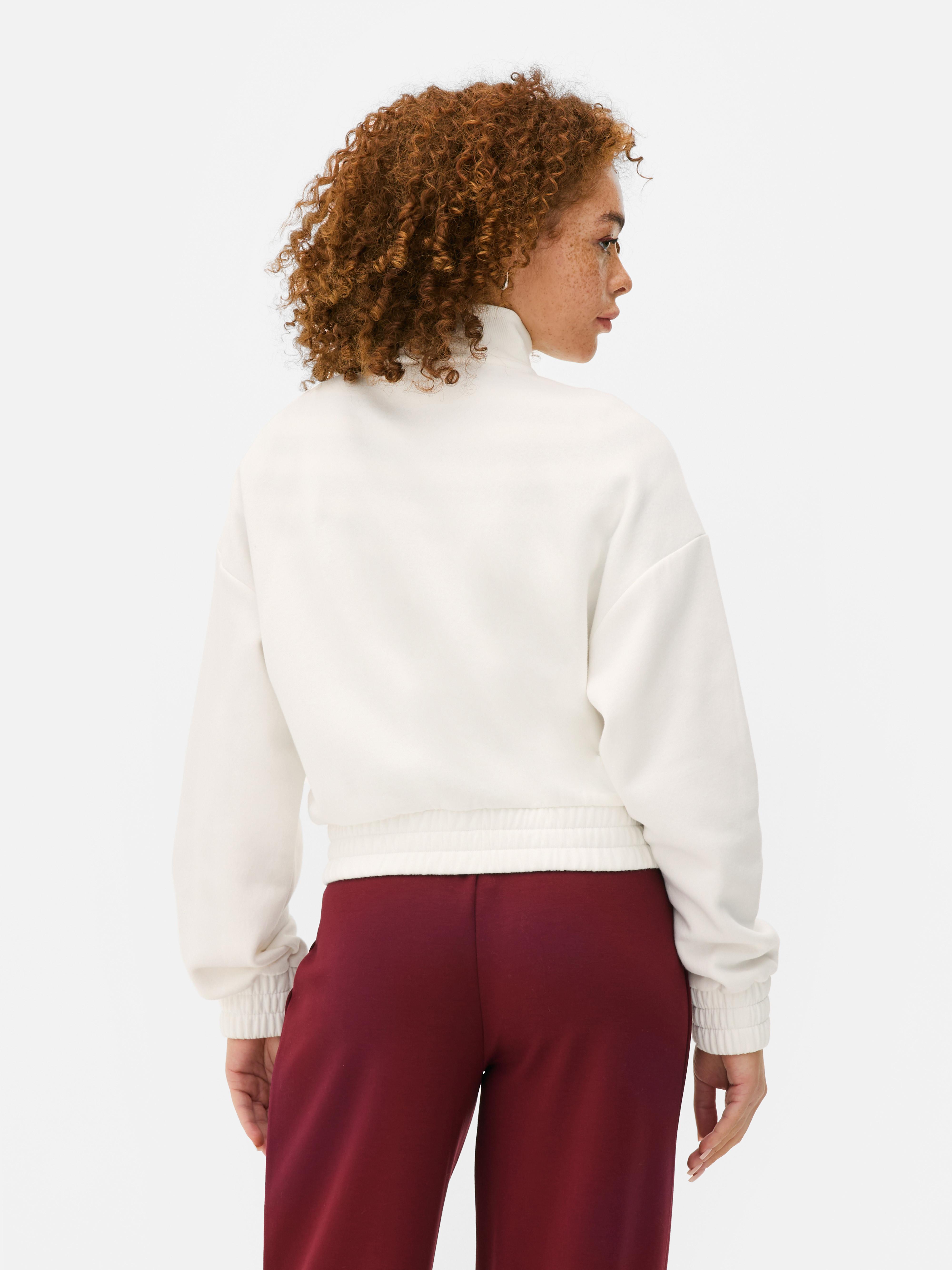 Sudadera con cremallera y cuello chimenea