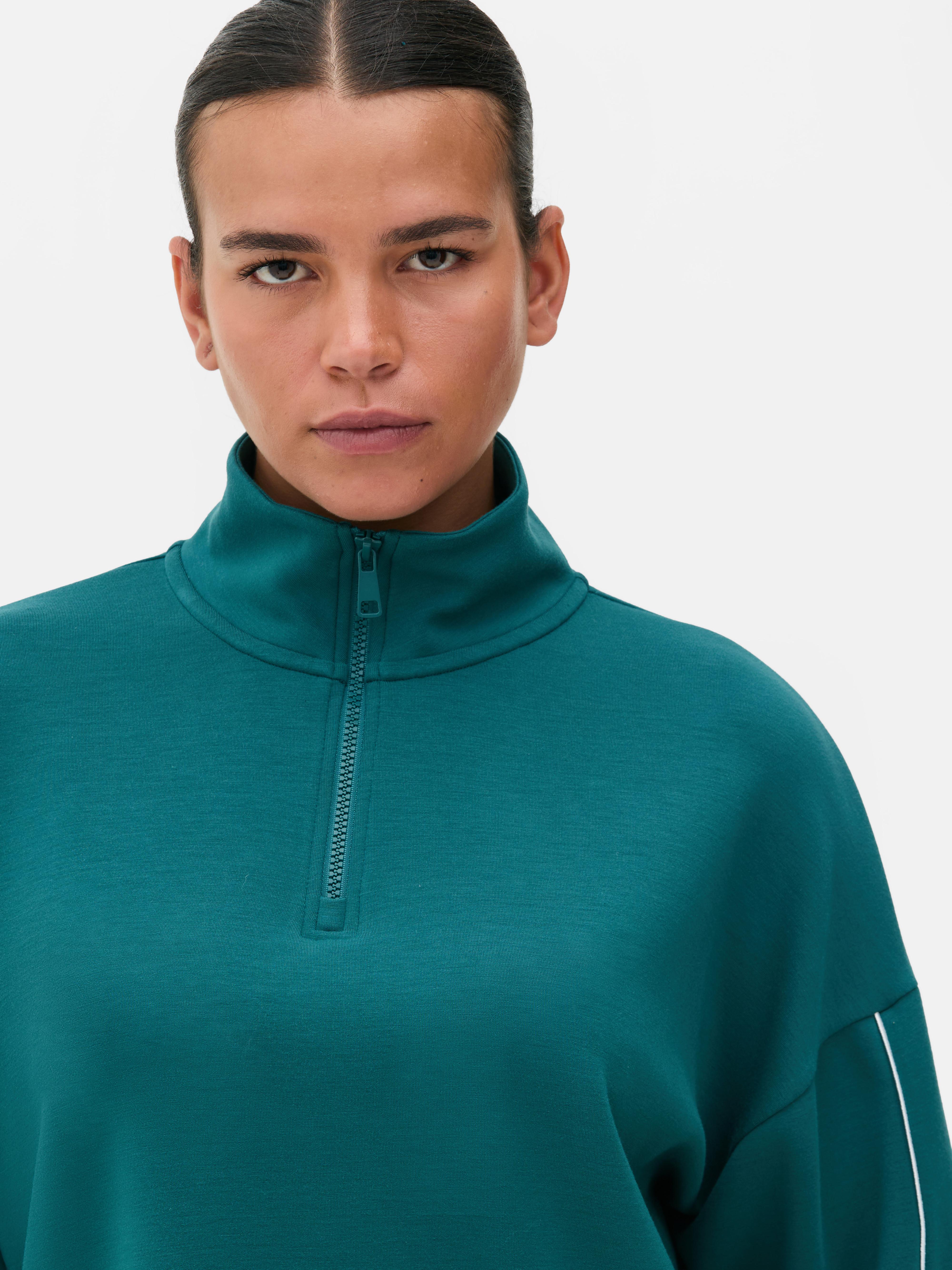 Sweatshirt mit Trichterkragen