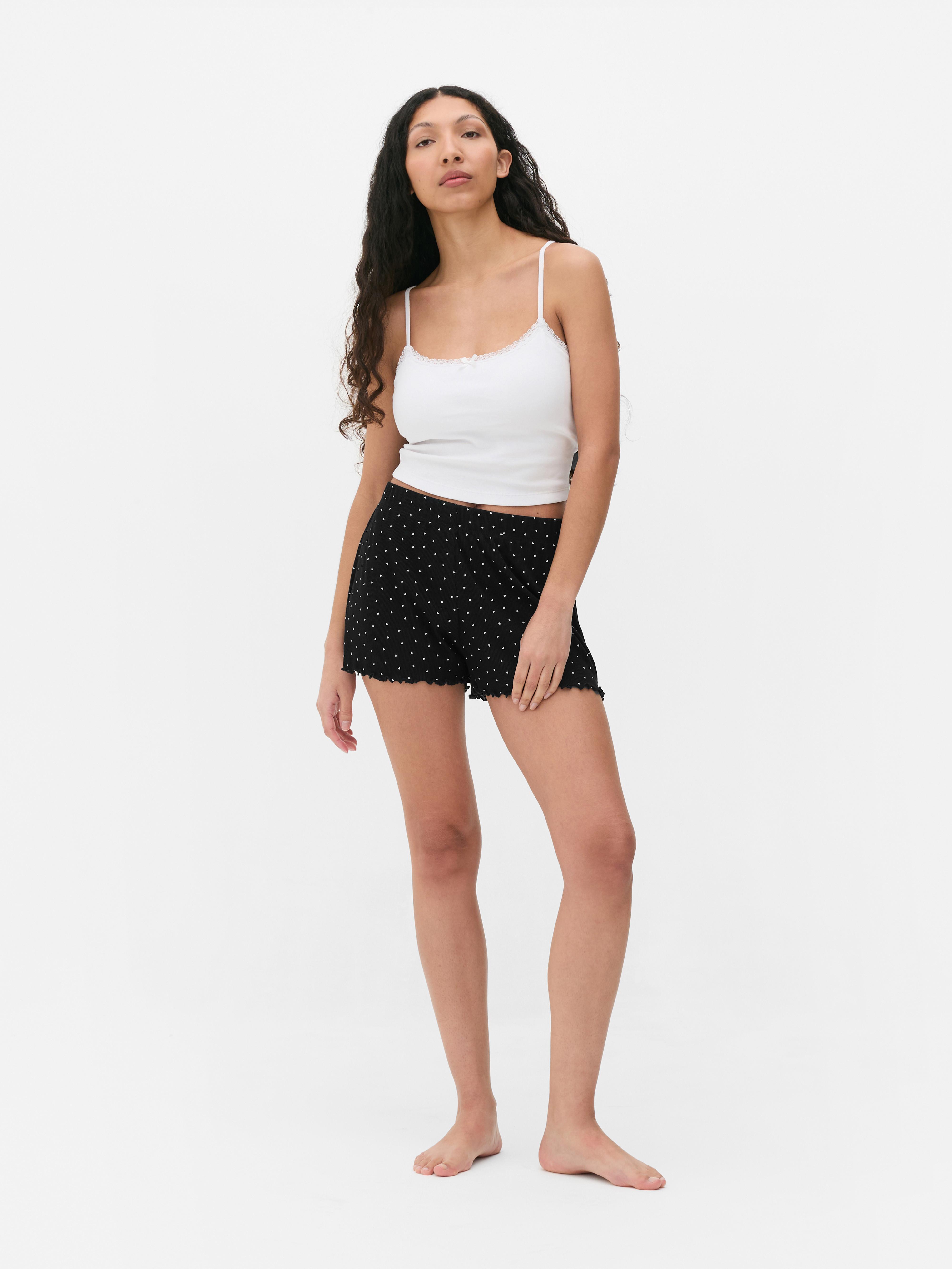 Bermudas às bolinhas