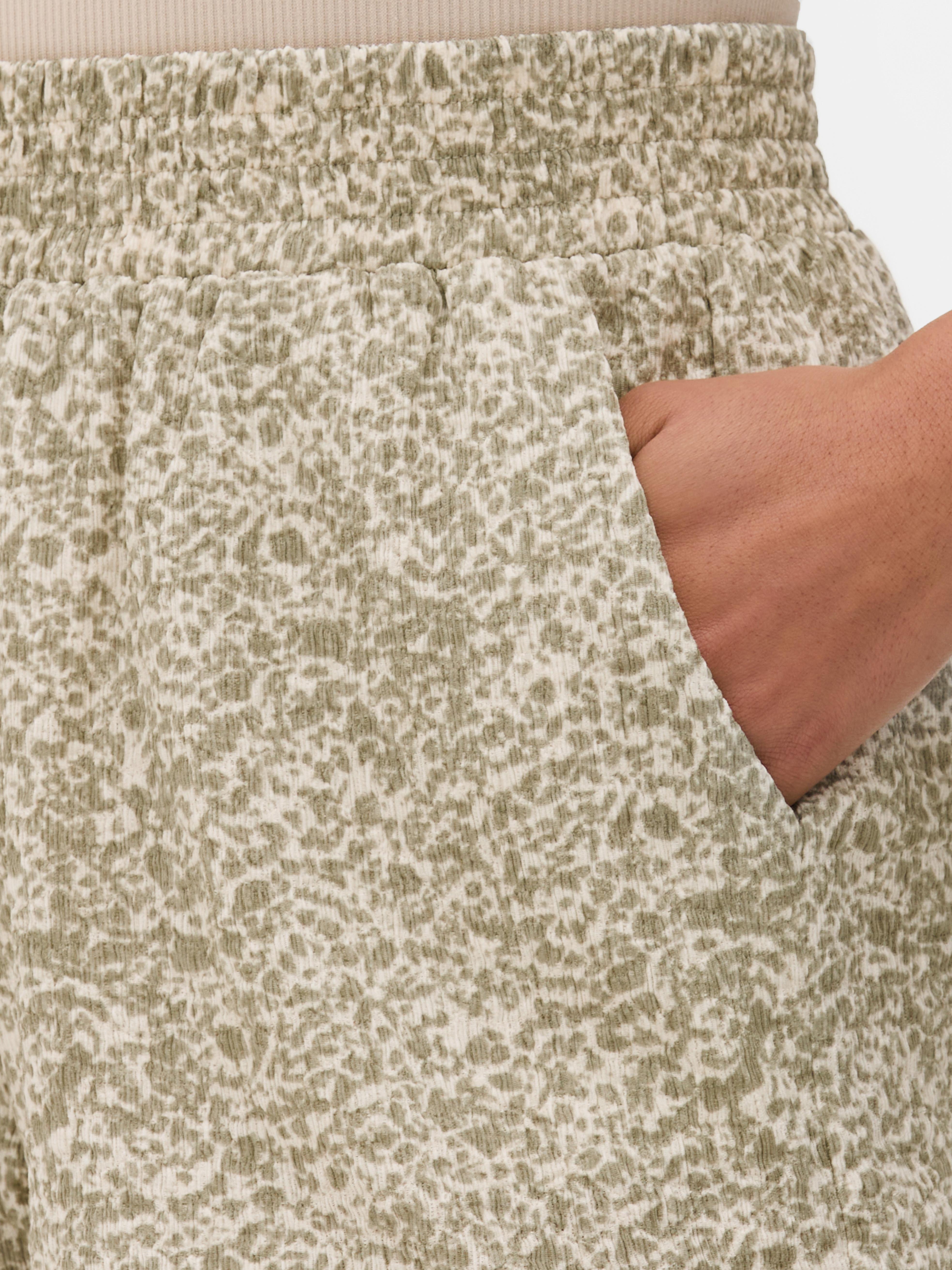 Crinkle Print Shorts