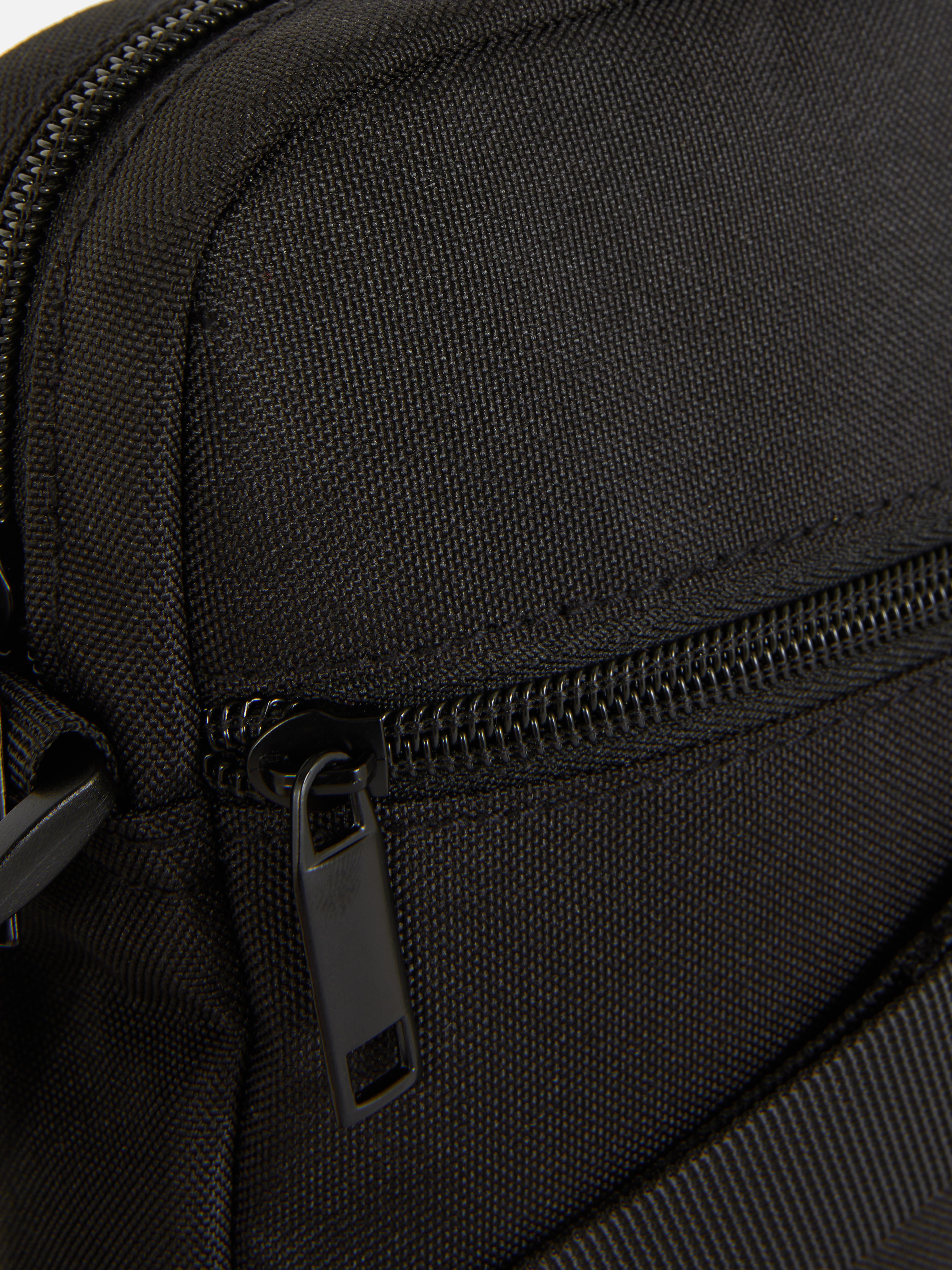Nastavitelná crossbody brašna