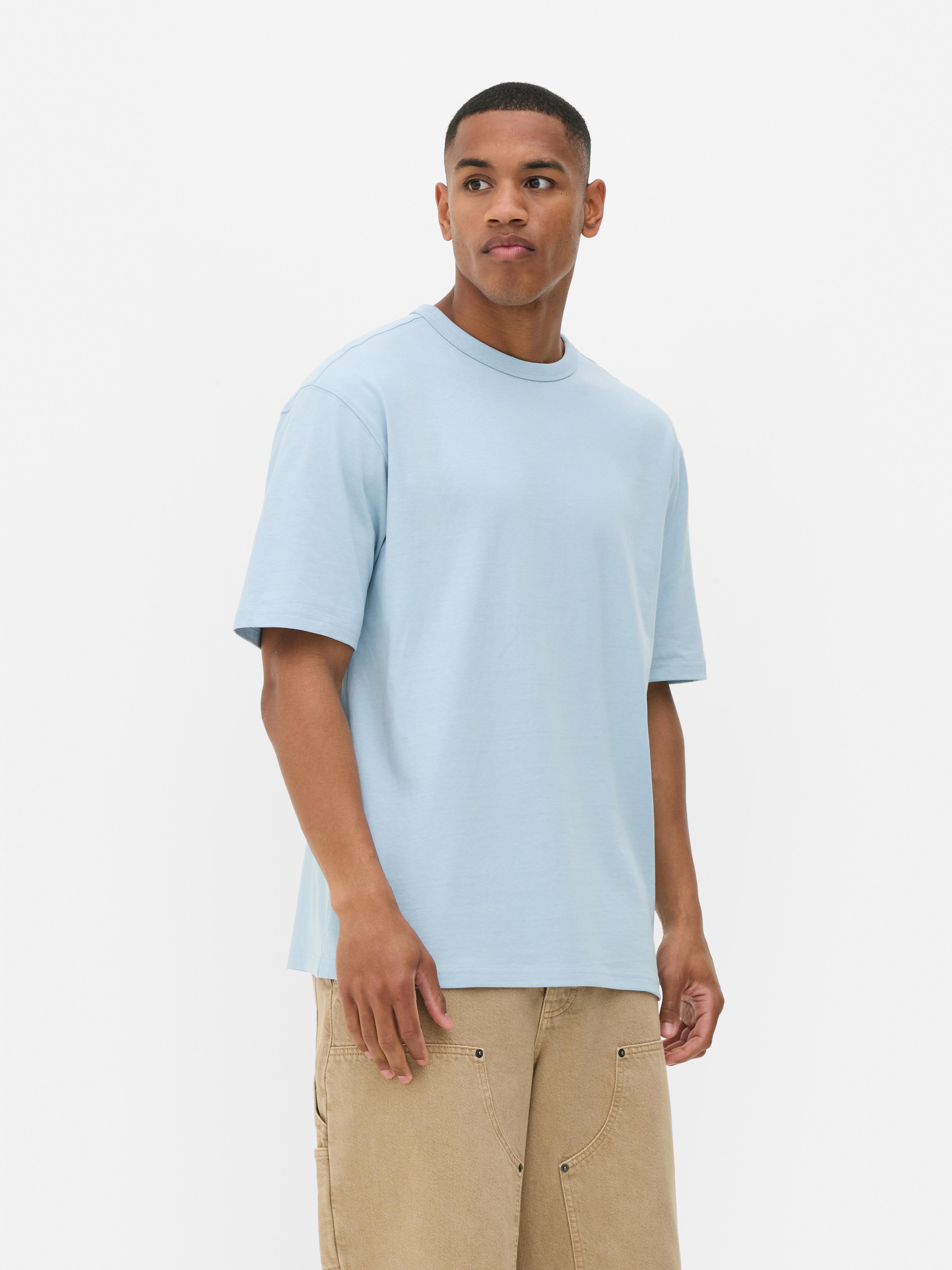 T-shirt o luźnym kroju
