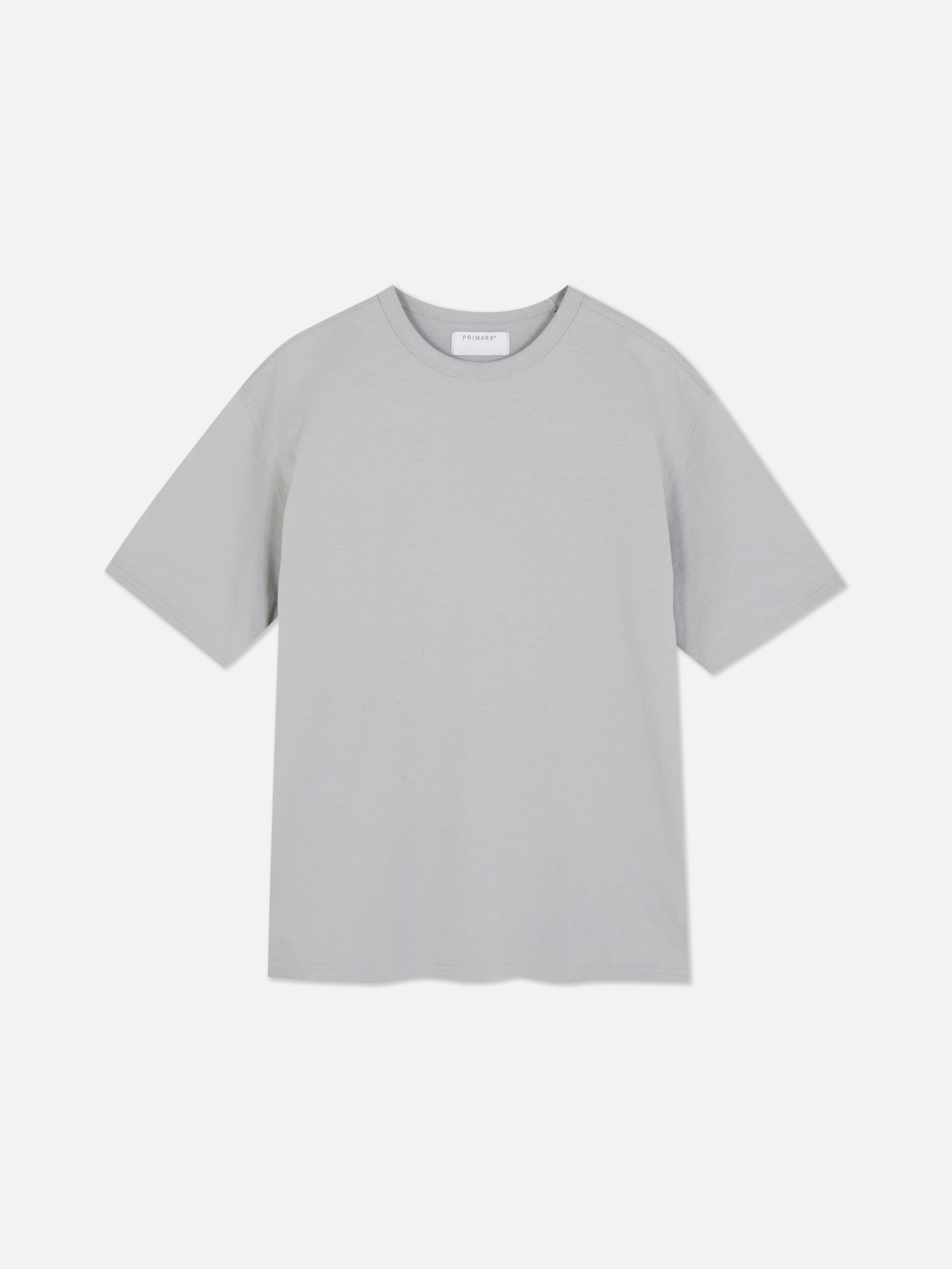 T-shirt o luźnym kroju