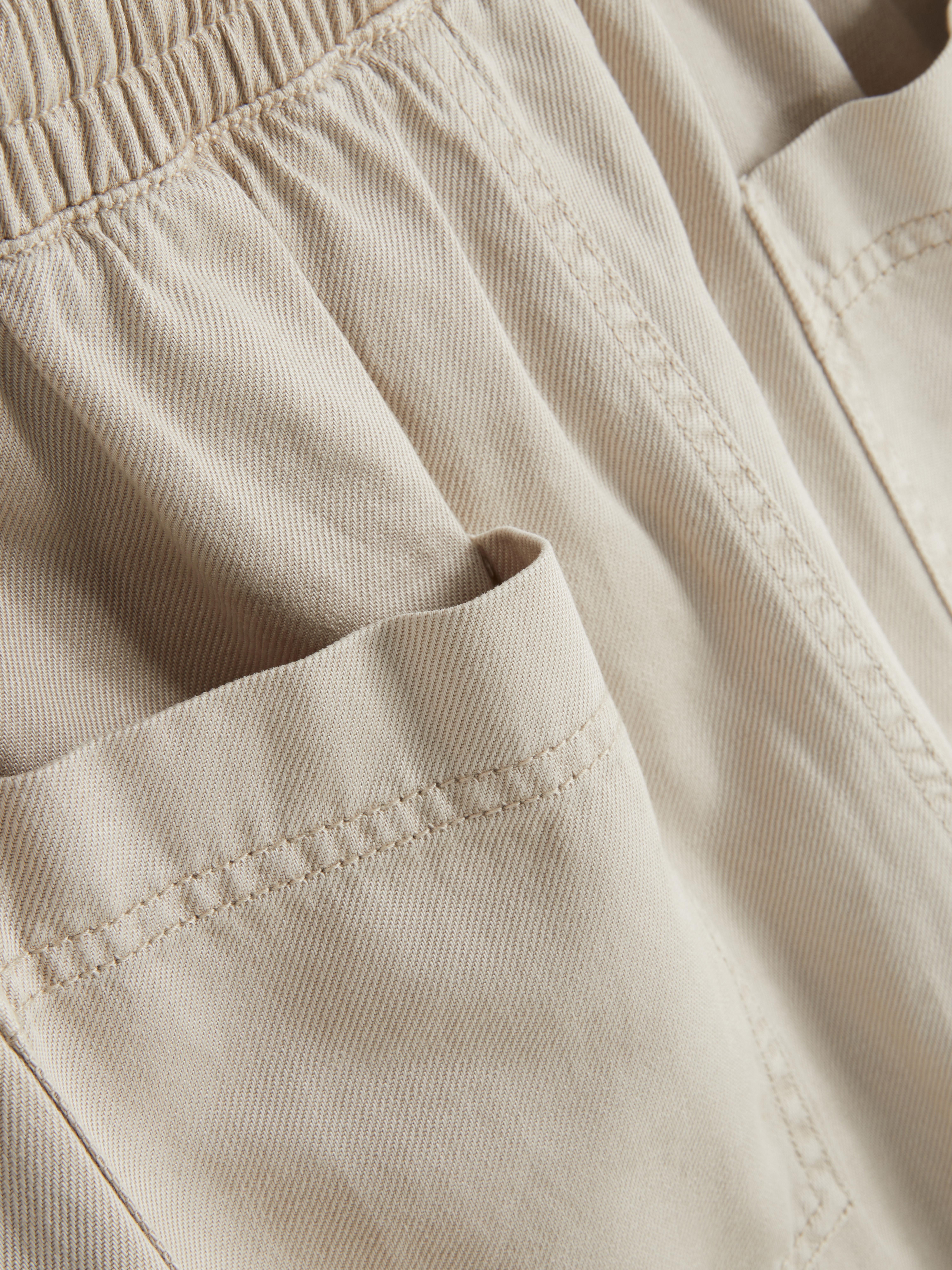Pantaloni tip jogger cu cordon