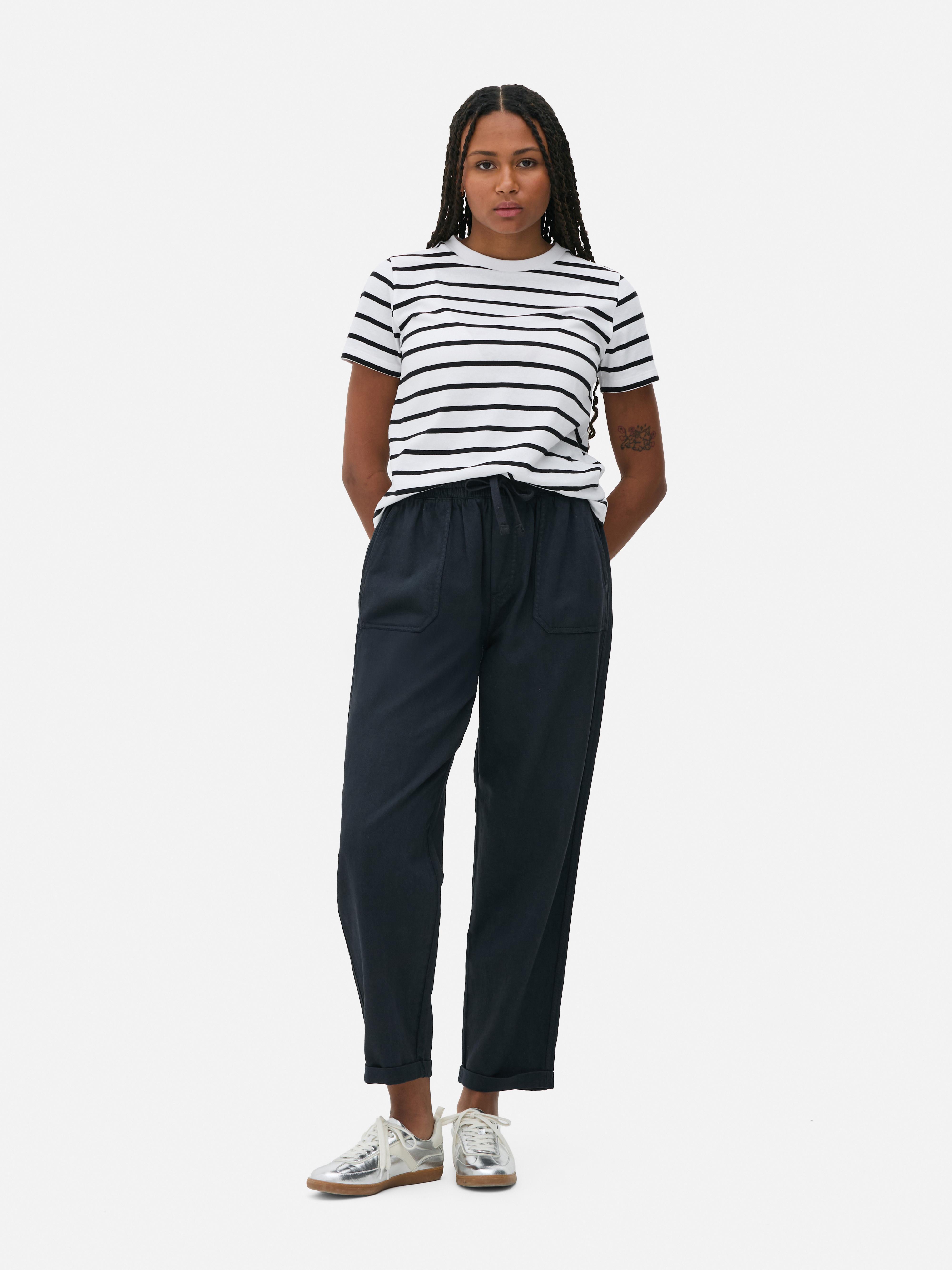 Pantaloni tip jogger cu cordon