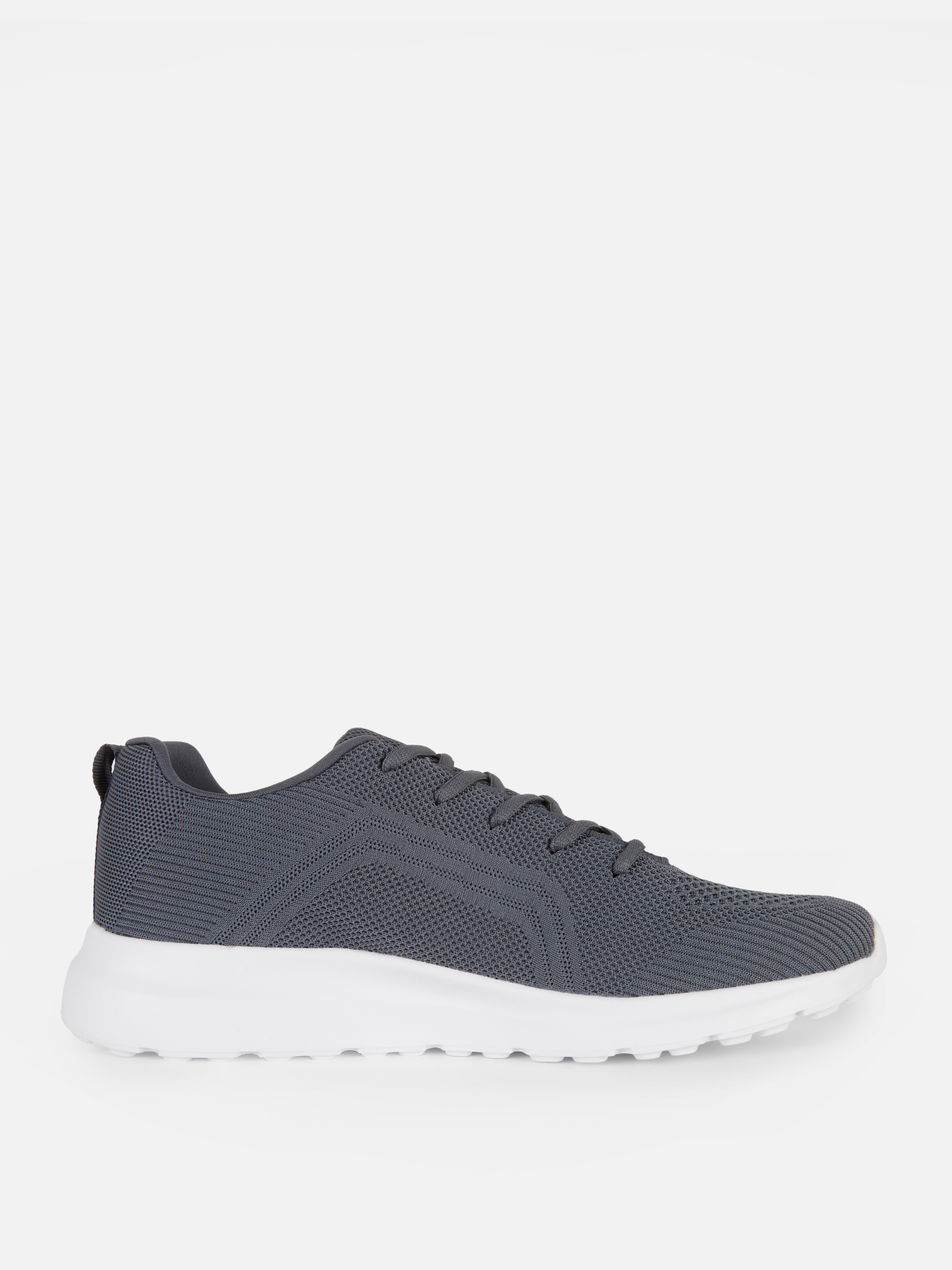 Baskets de sport à lacets