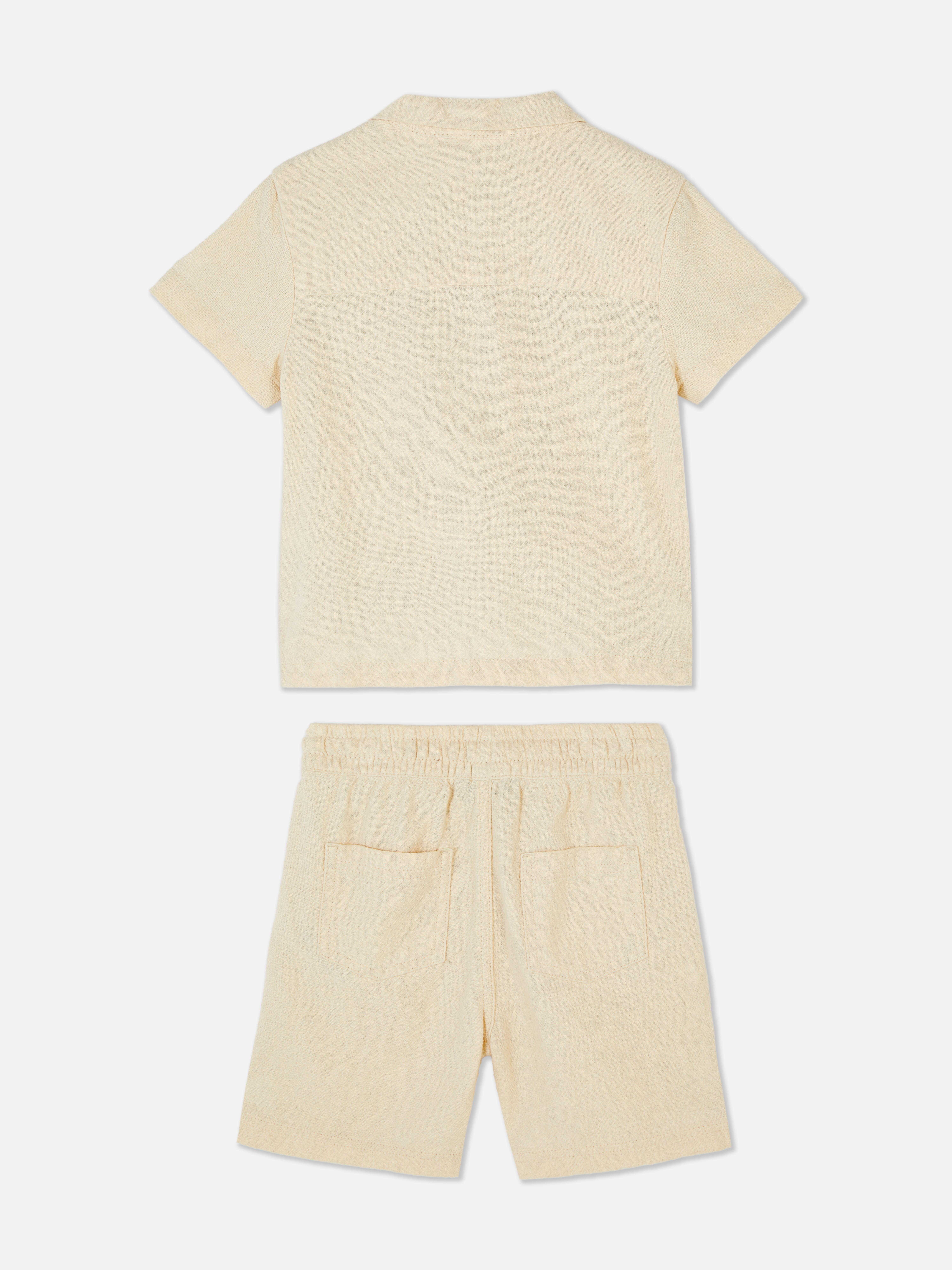 Ensemble chemise à manches courtes et short