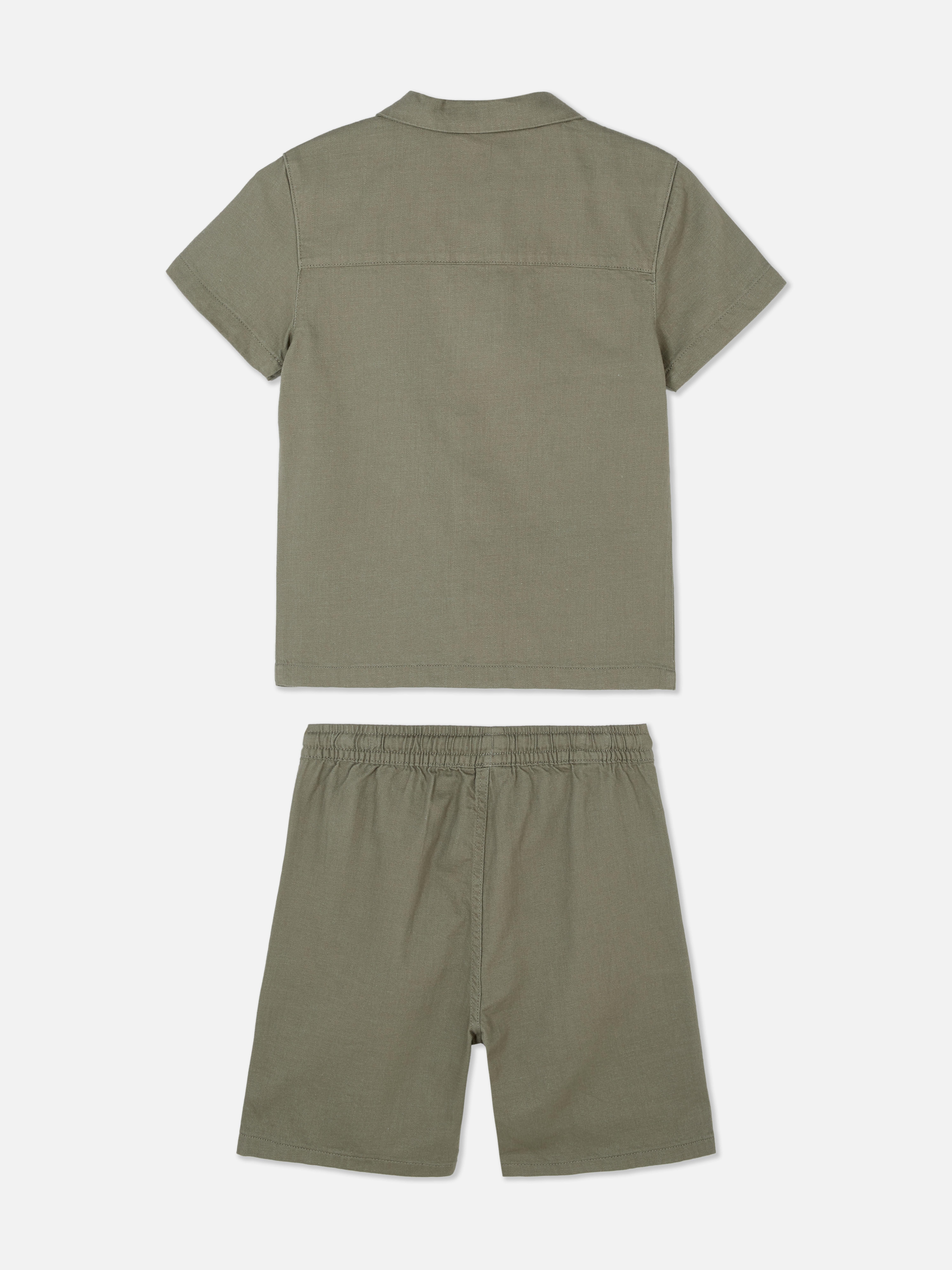Set texturizado de camisa y pantalón corto