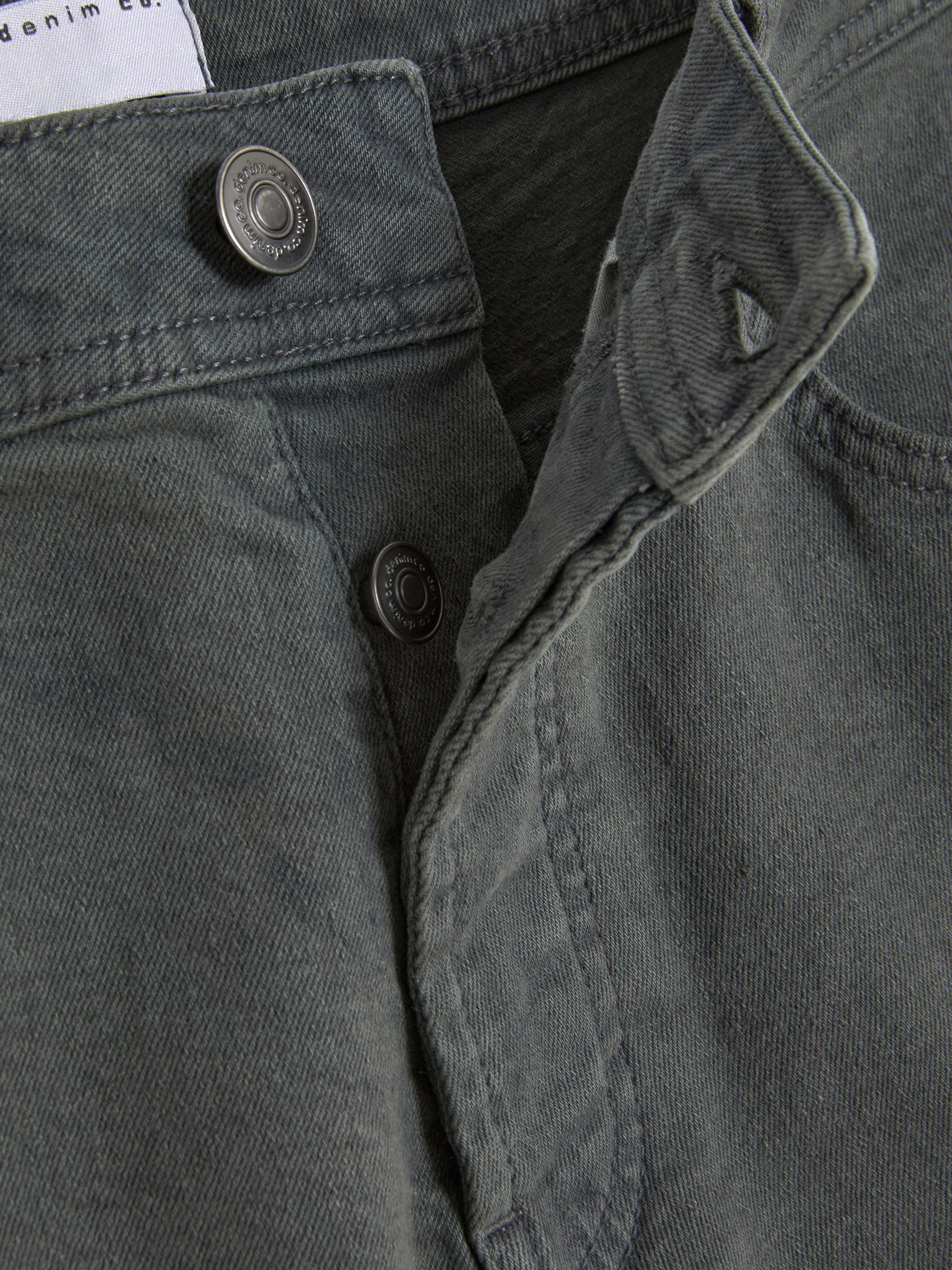 Stretch Straight Jeans
