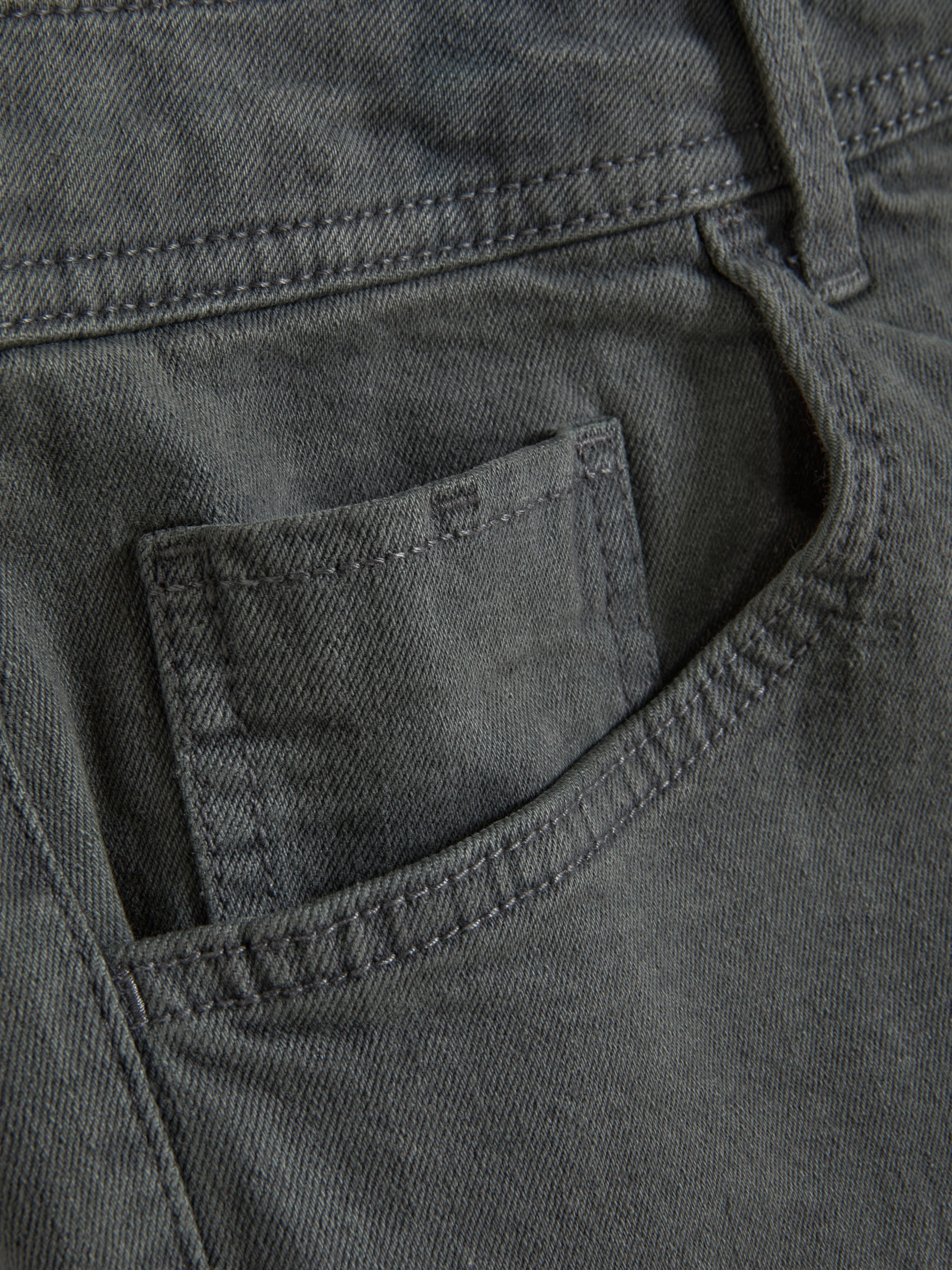 Stretch Straight Jeans