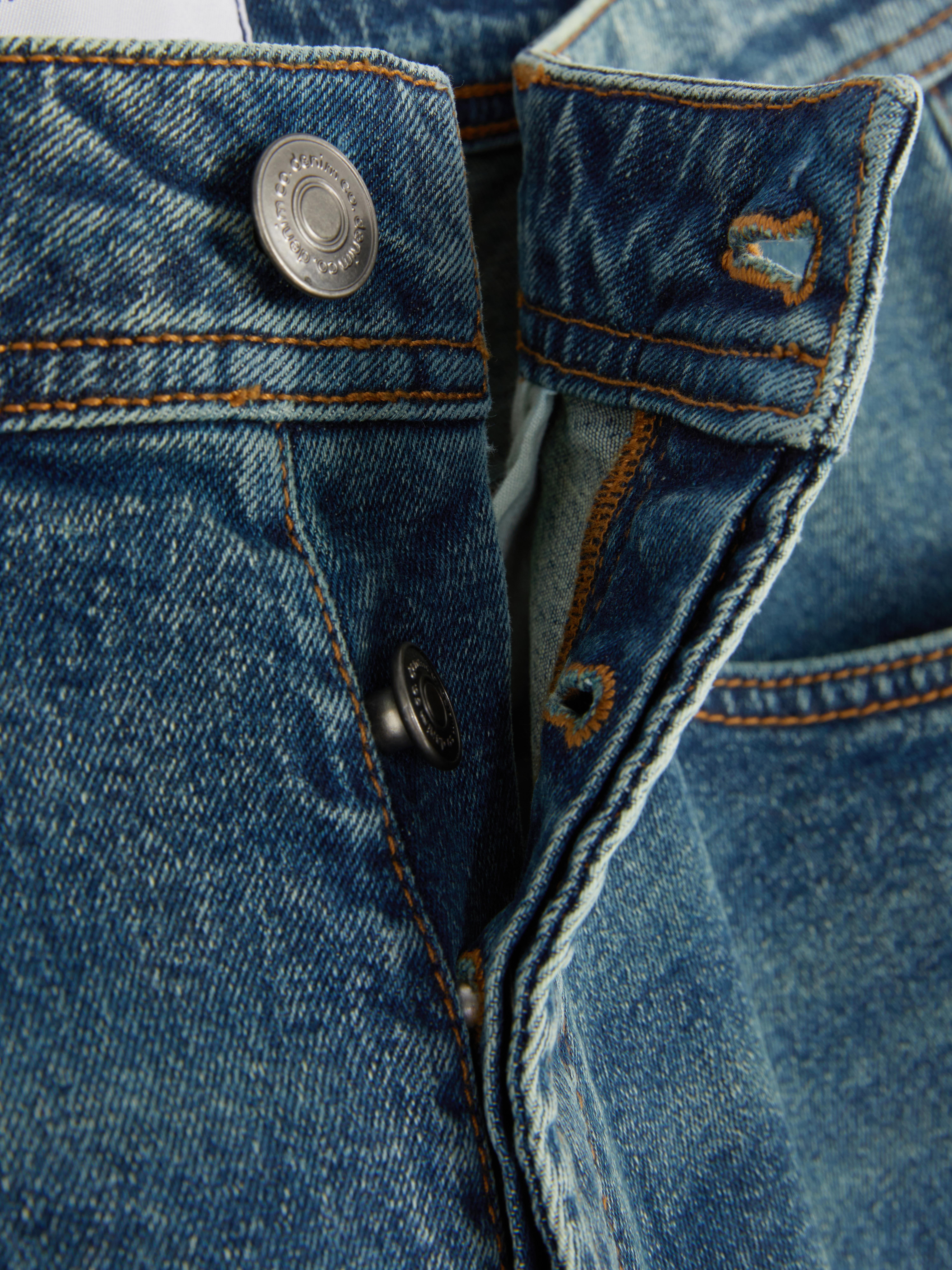 Stretch Straight Jeans