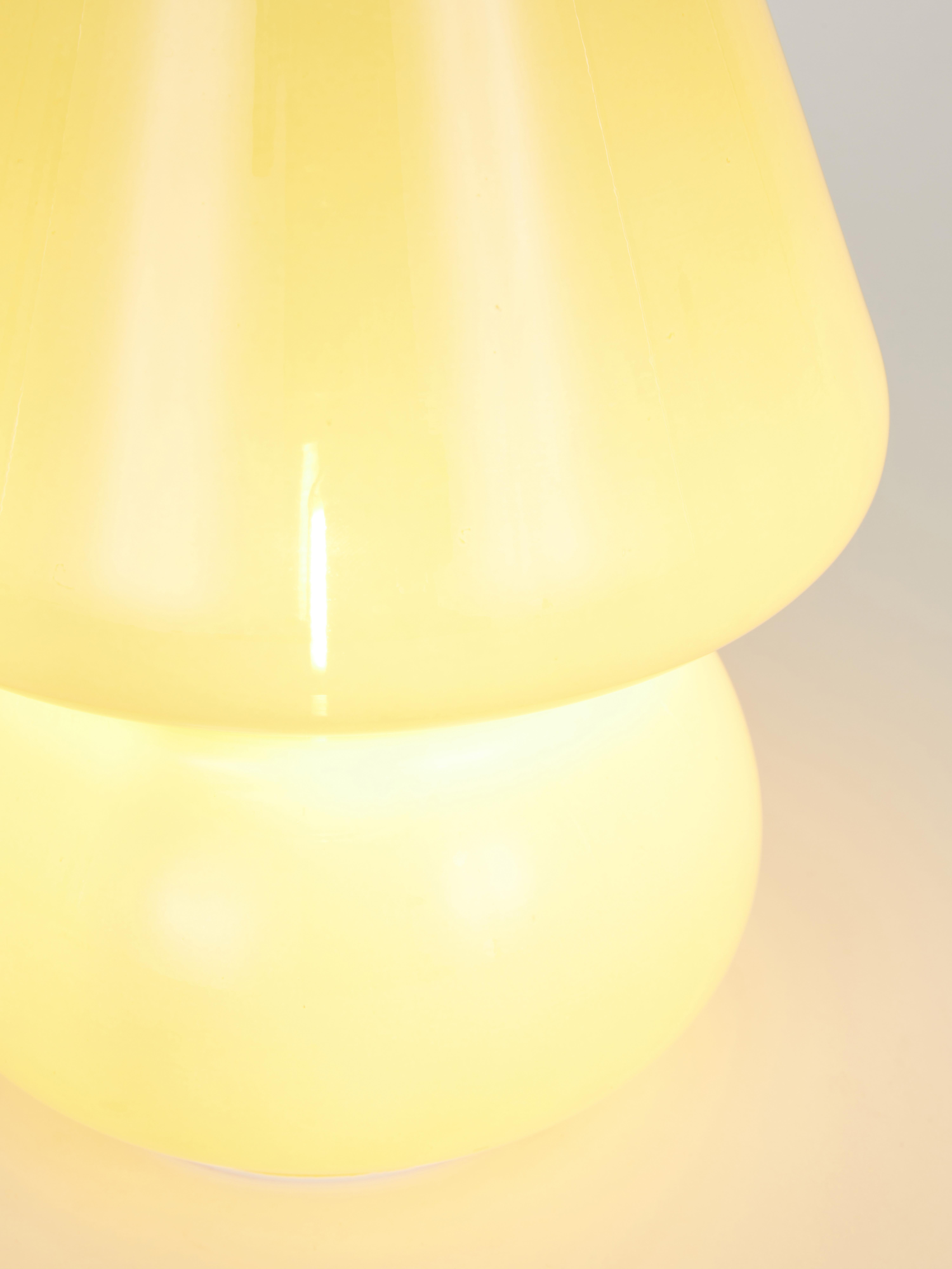 Wavy Dome Lamp