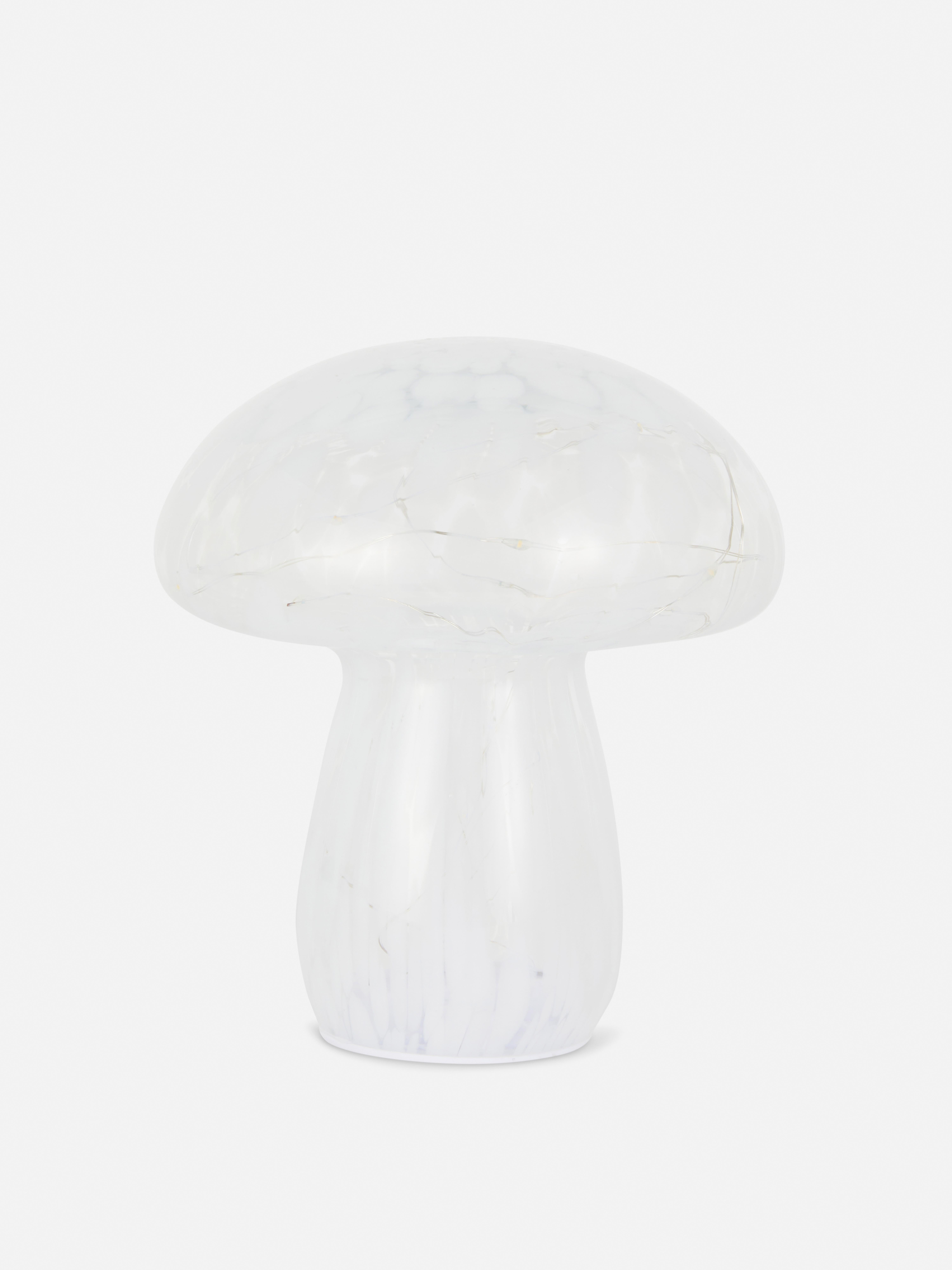 Gesprenkelte Lampe in Pilzform