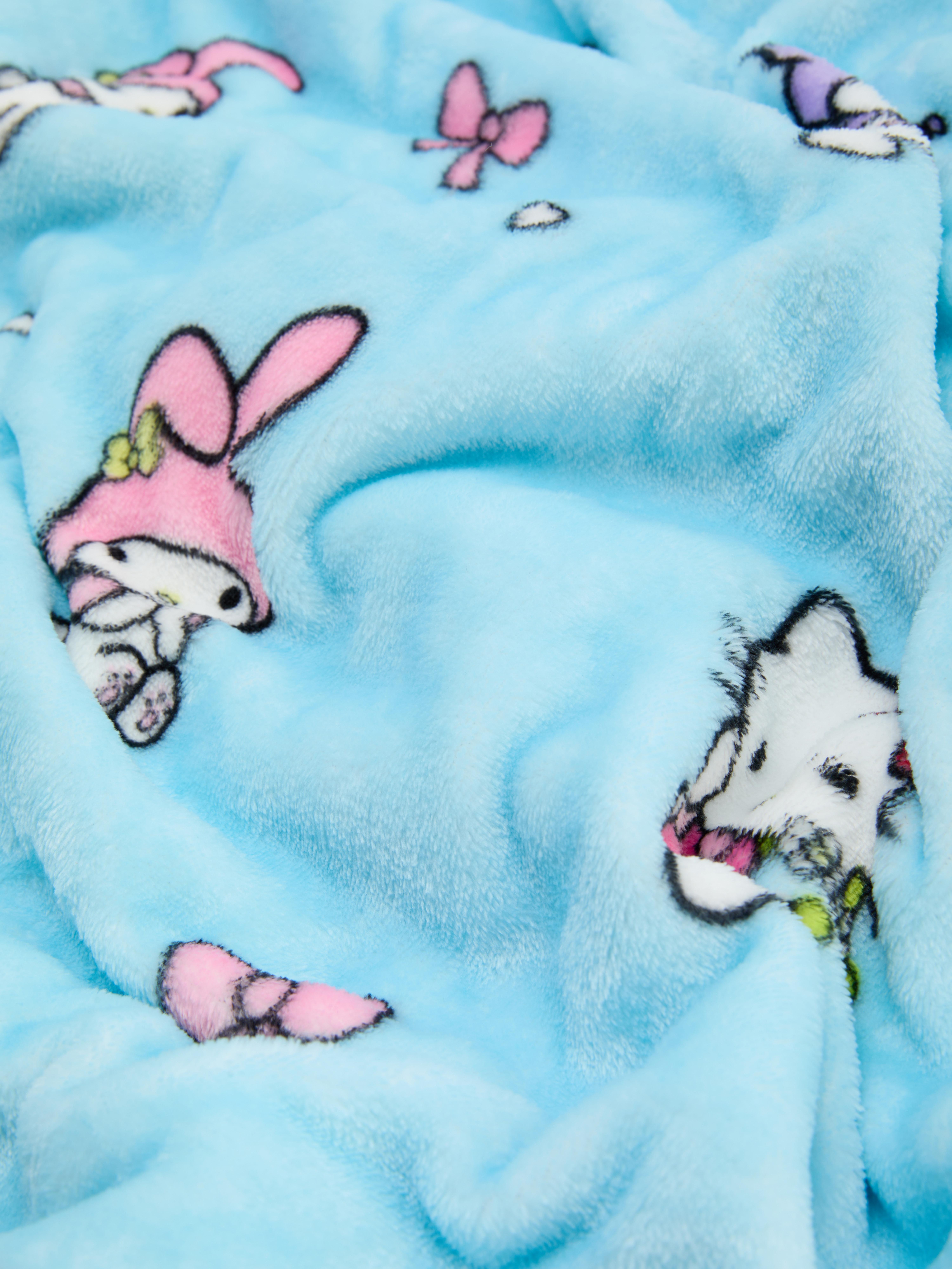 Narzuta polarowa z motywem Hello Kitty