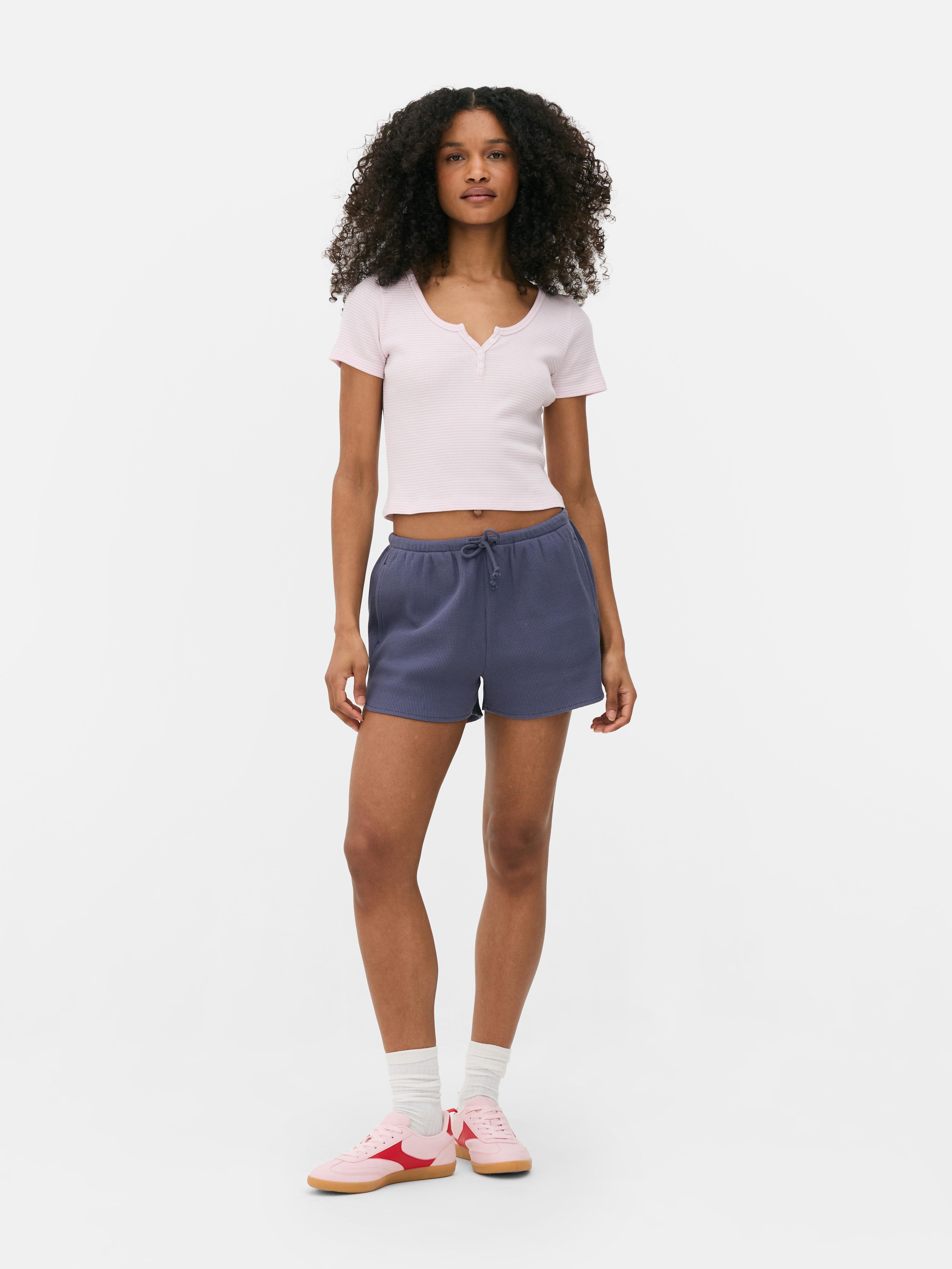 Prążkowany T-shirt typu henley Różowy