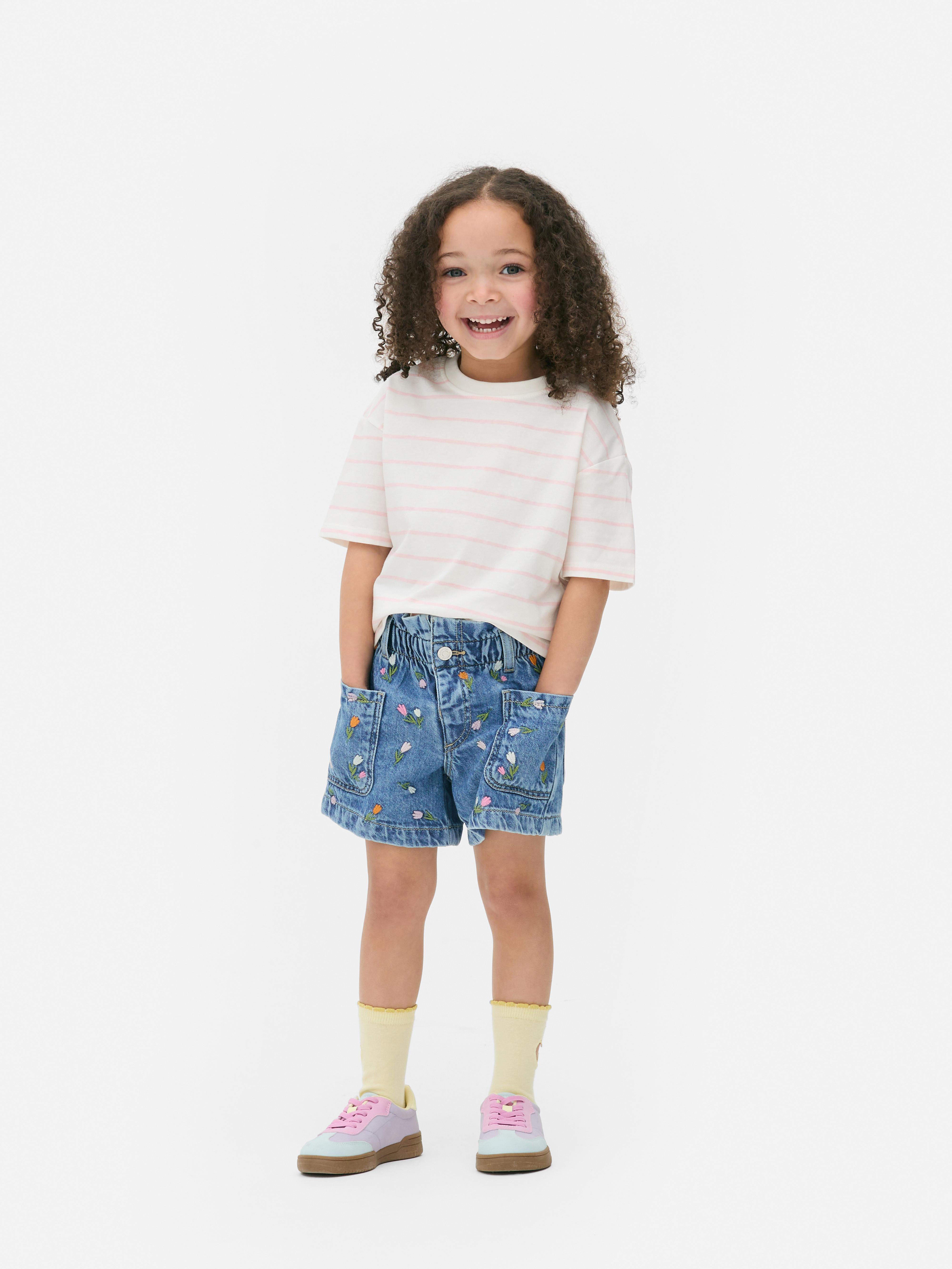 Pantaloni scurți paperbag din denim cu broderie florală