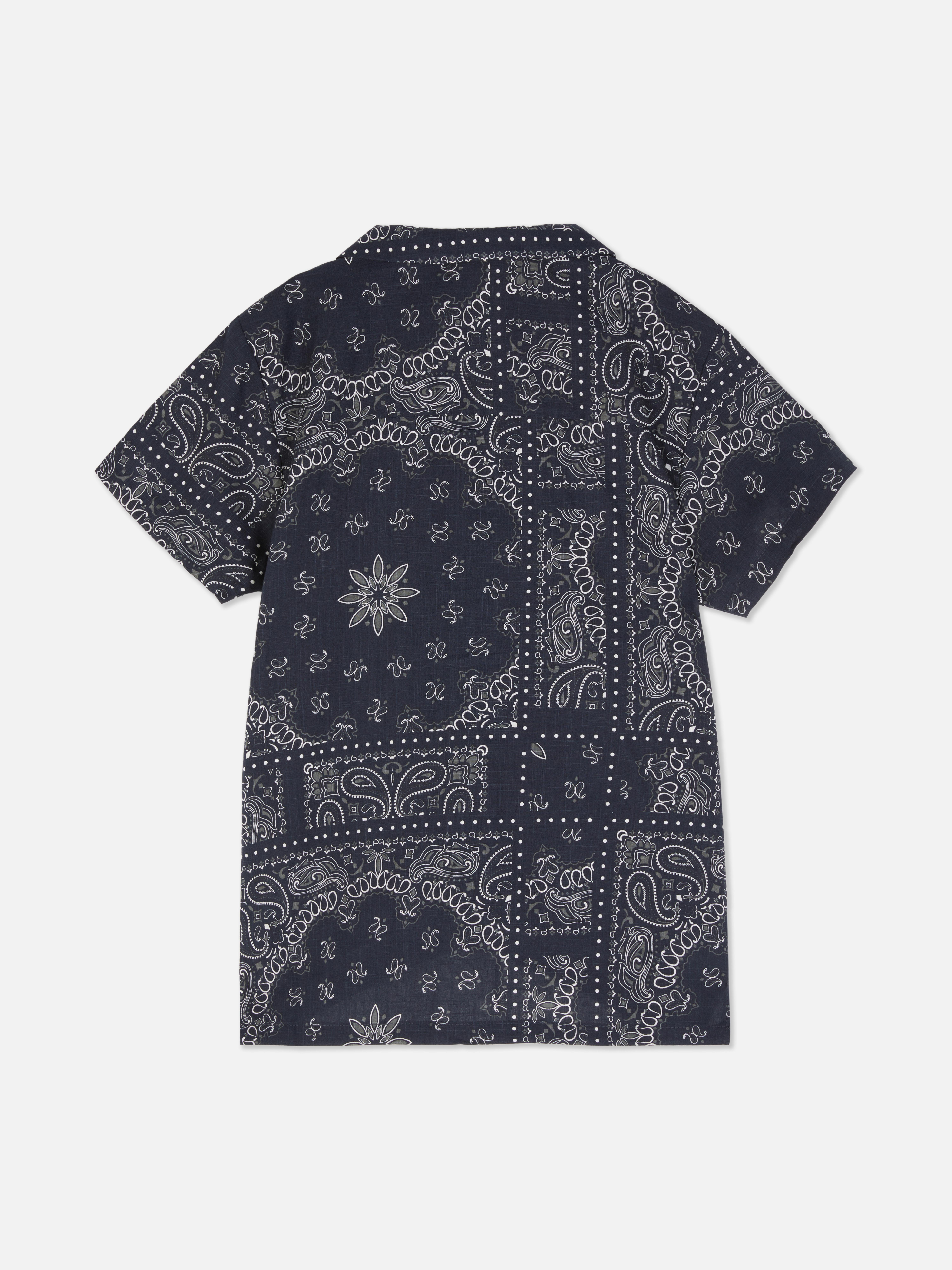Camisa con botones y estampado de cachemira