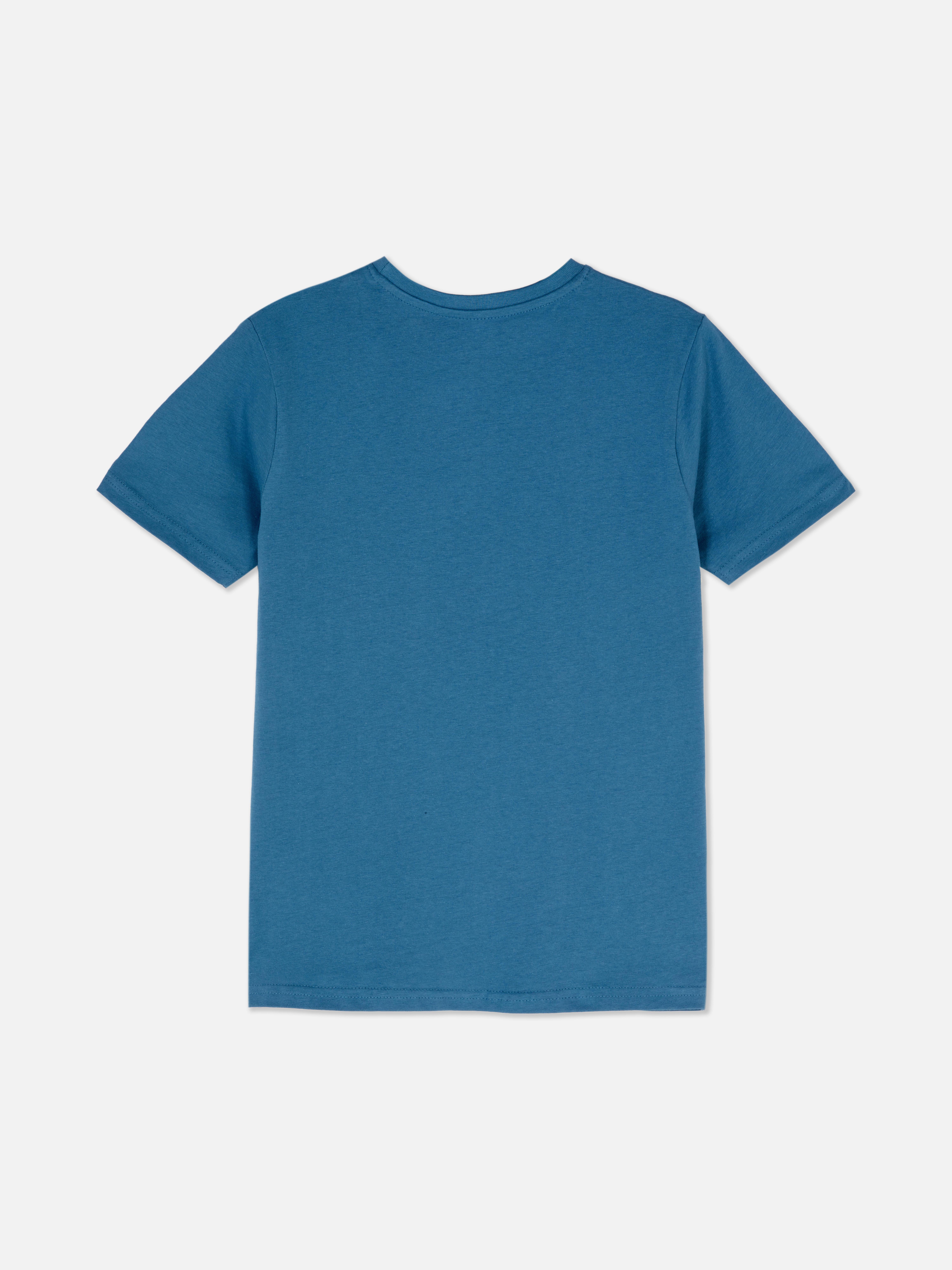 „One-Piece“ T-Shirt mit Strohhut-Flagge