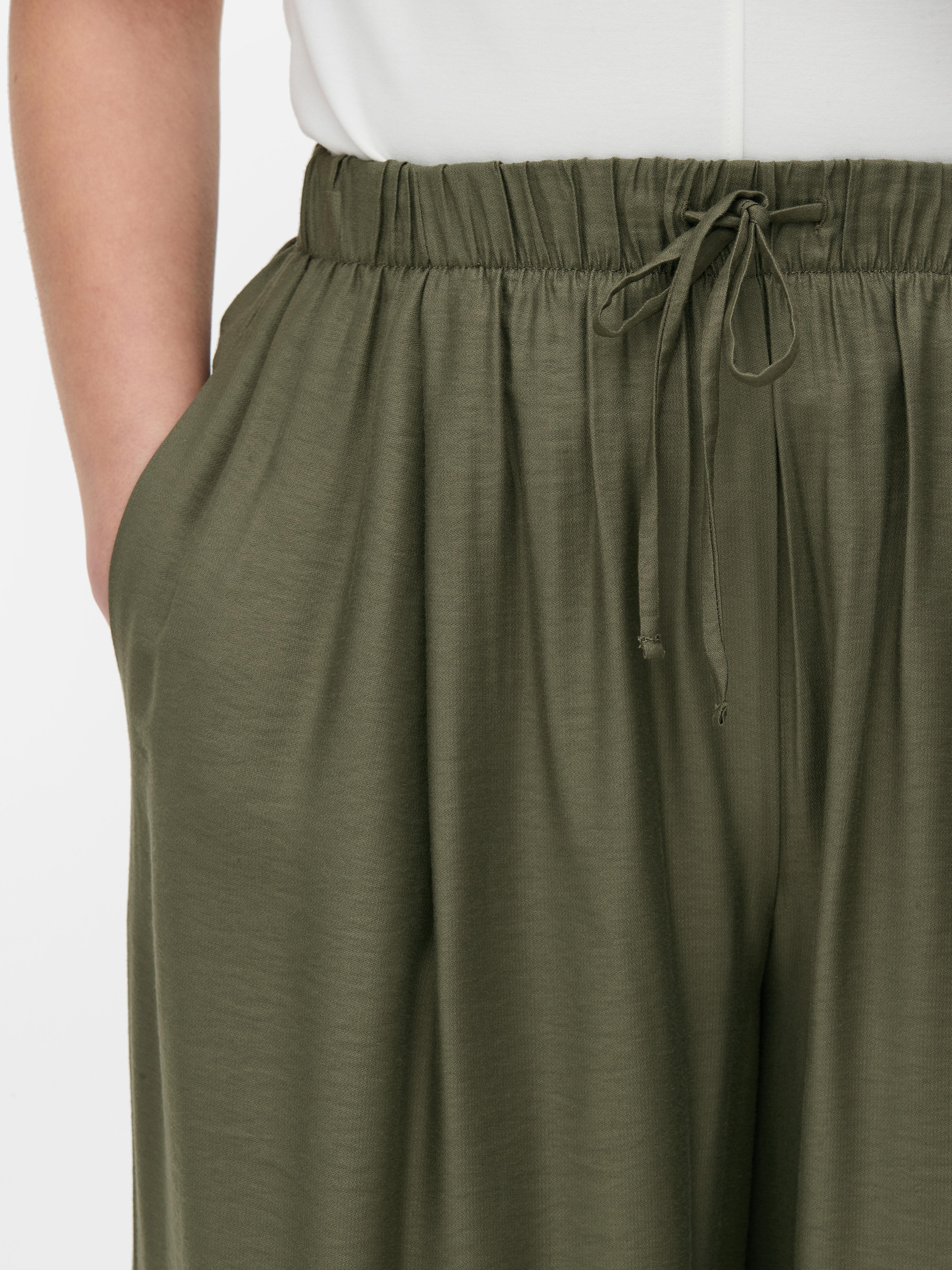 Satijnen broek met rechte pijpen The Edit