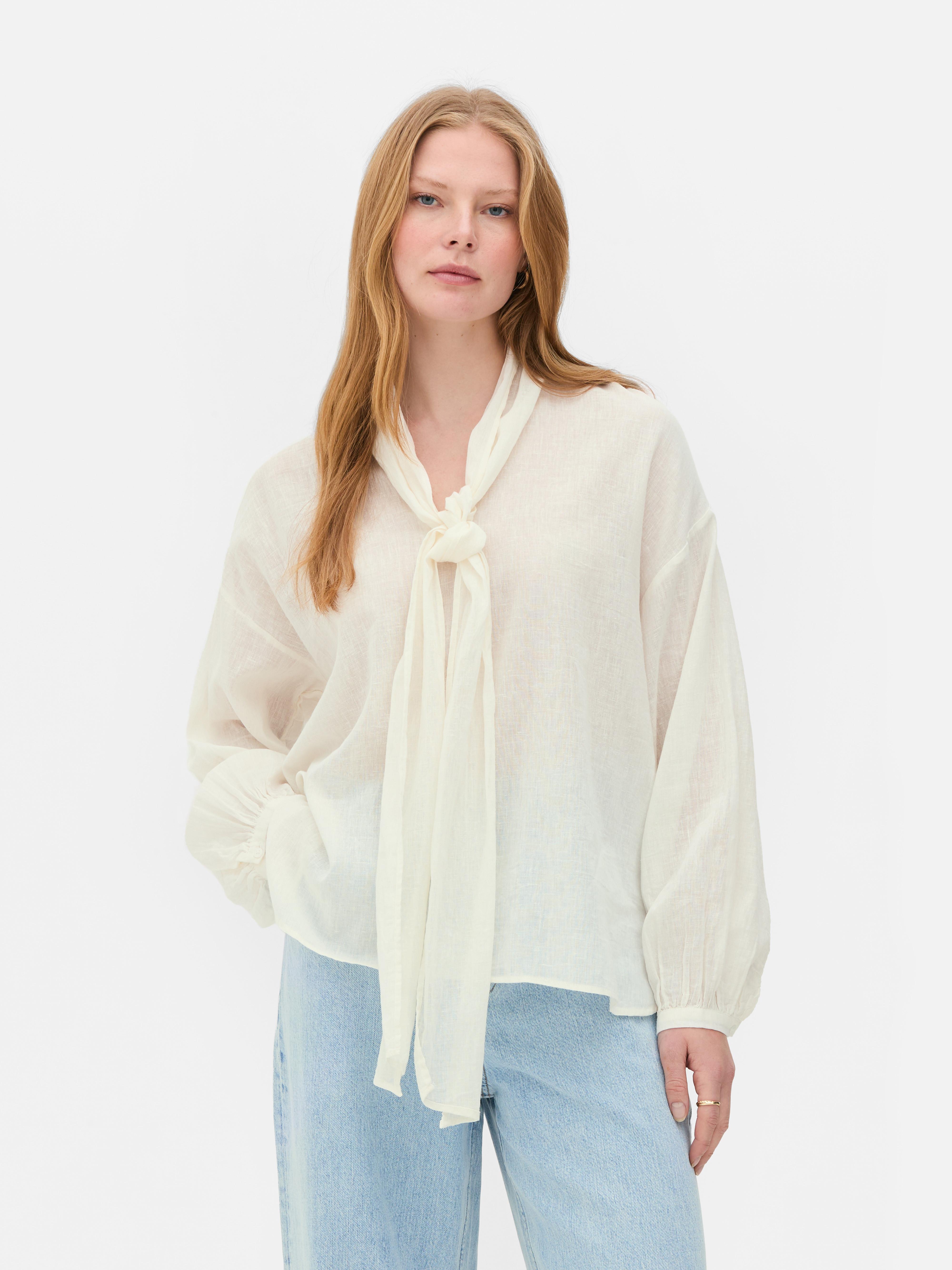 Blouse met strikkraag The Edit