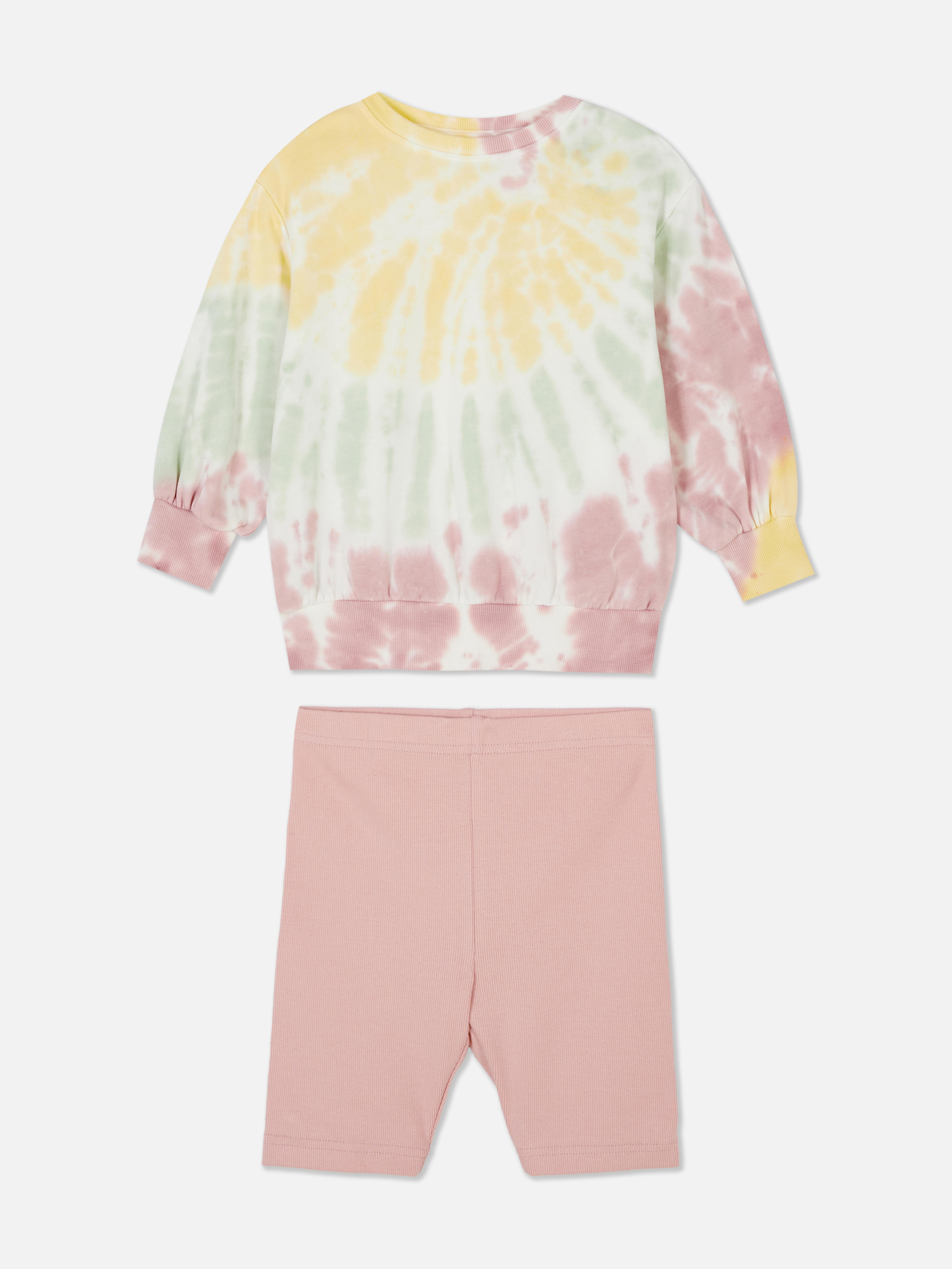 Completo con pantaloncini tie dye