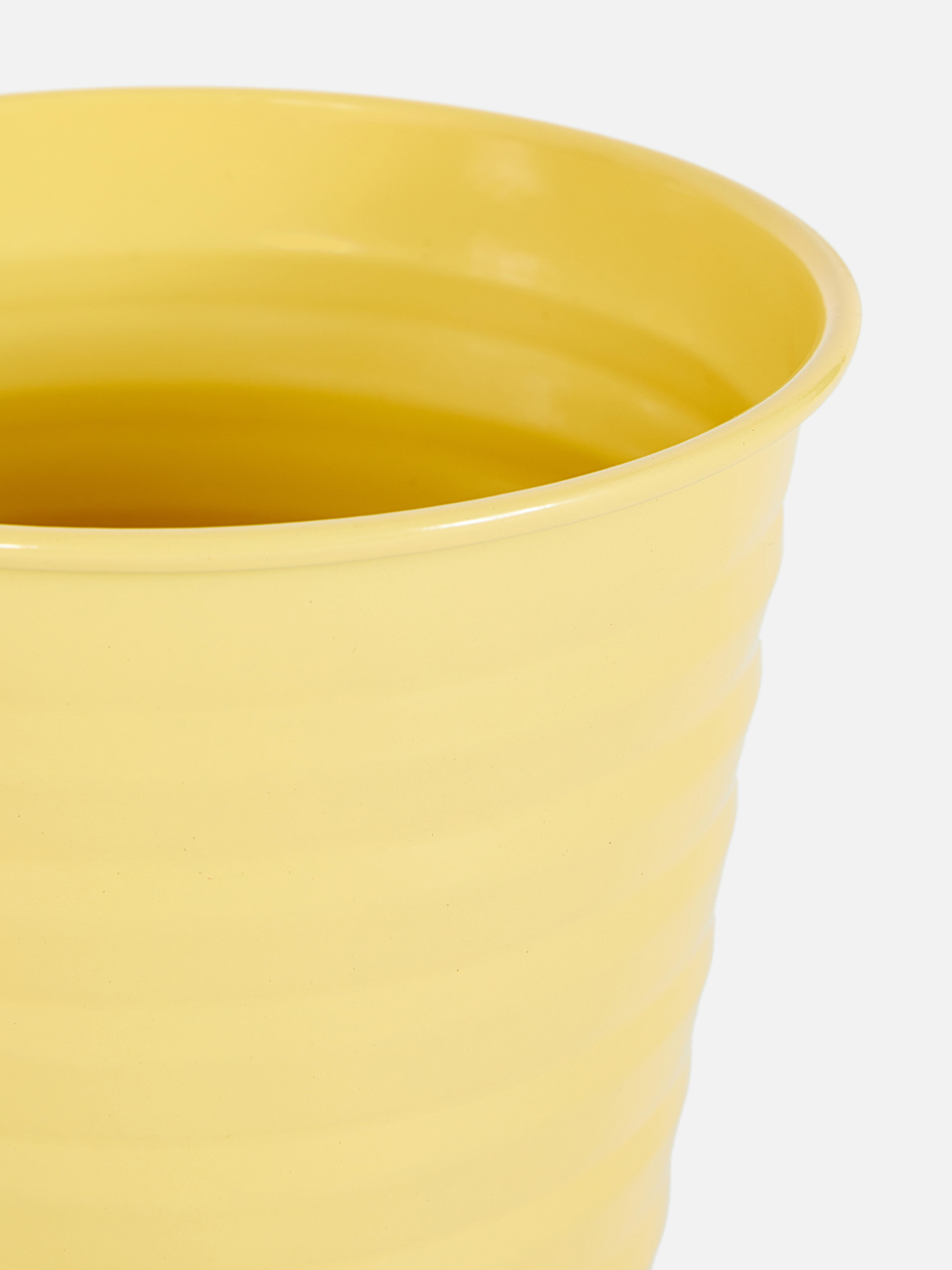 Vaso per pianta in metallo